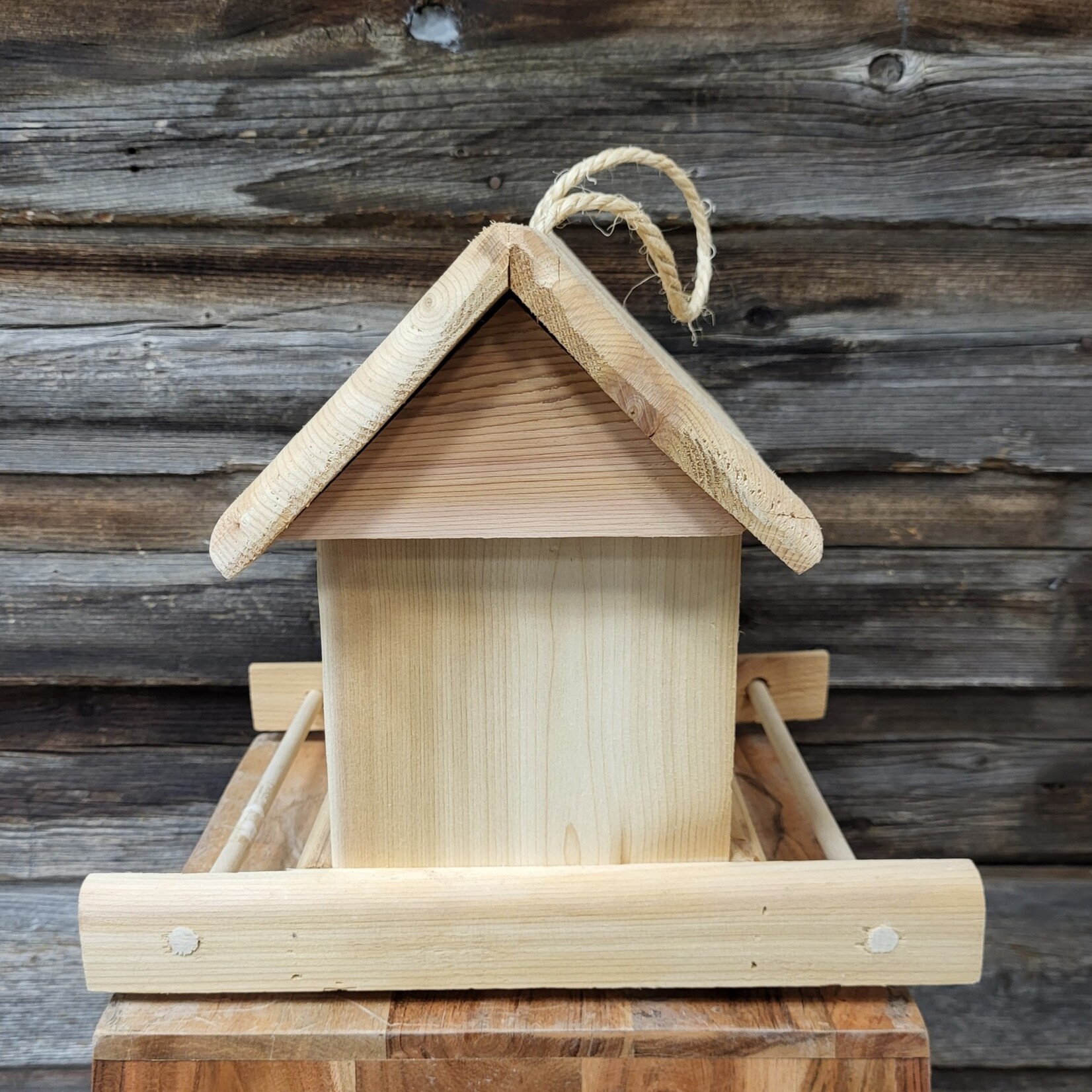 Ray's Cedar Feeder - Hopper Feeder 12"