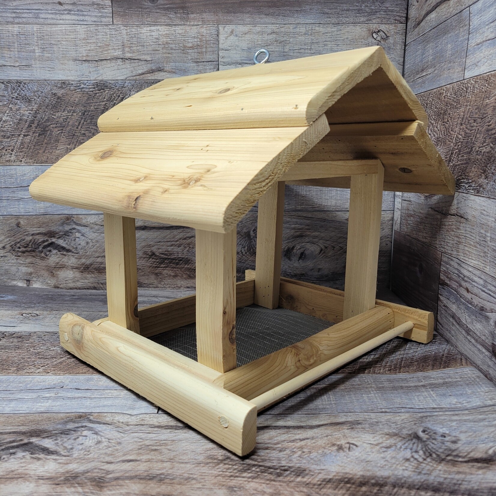 Ray's Cedar Feeder - Fly Through 12"