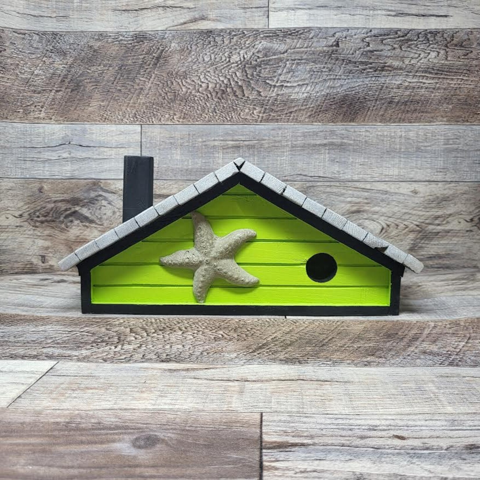 Vern's Painted Bird House - Green & Grey with Starfish