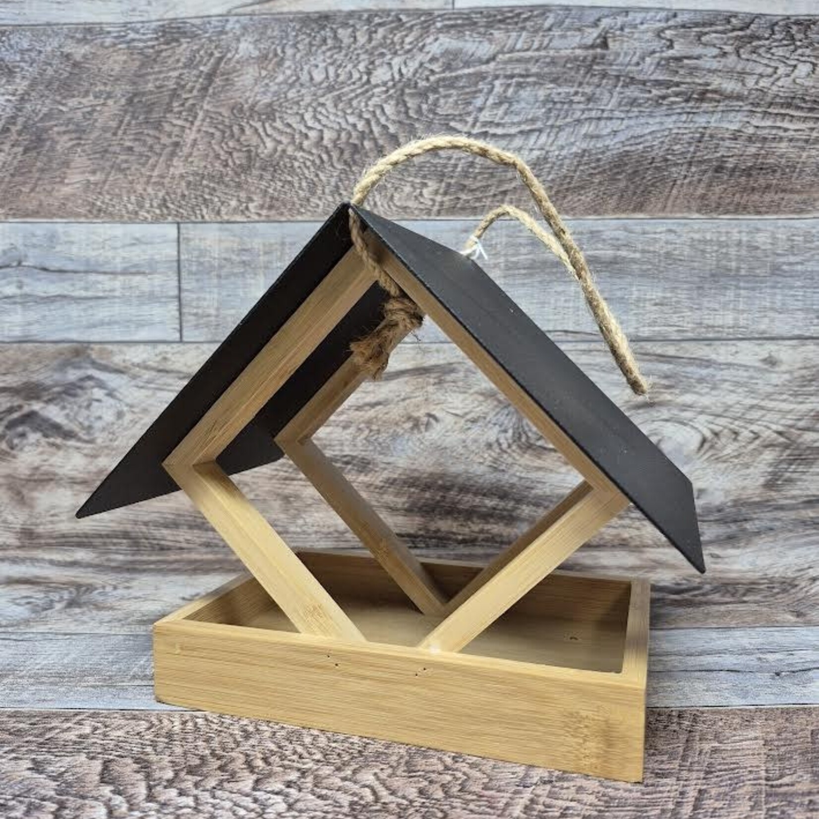 Bamboo Terrace Bird Feeder