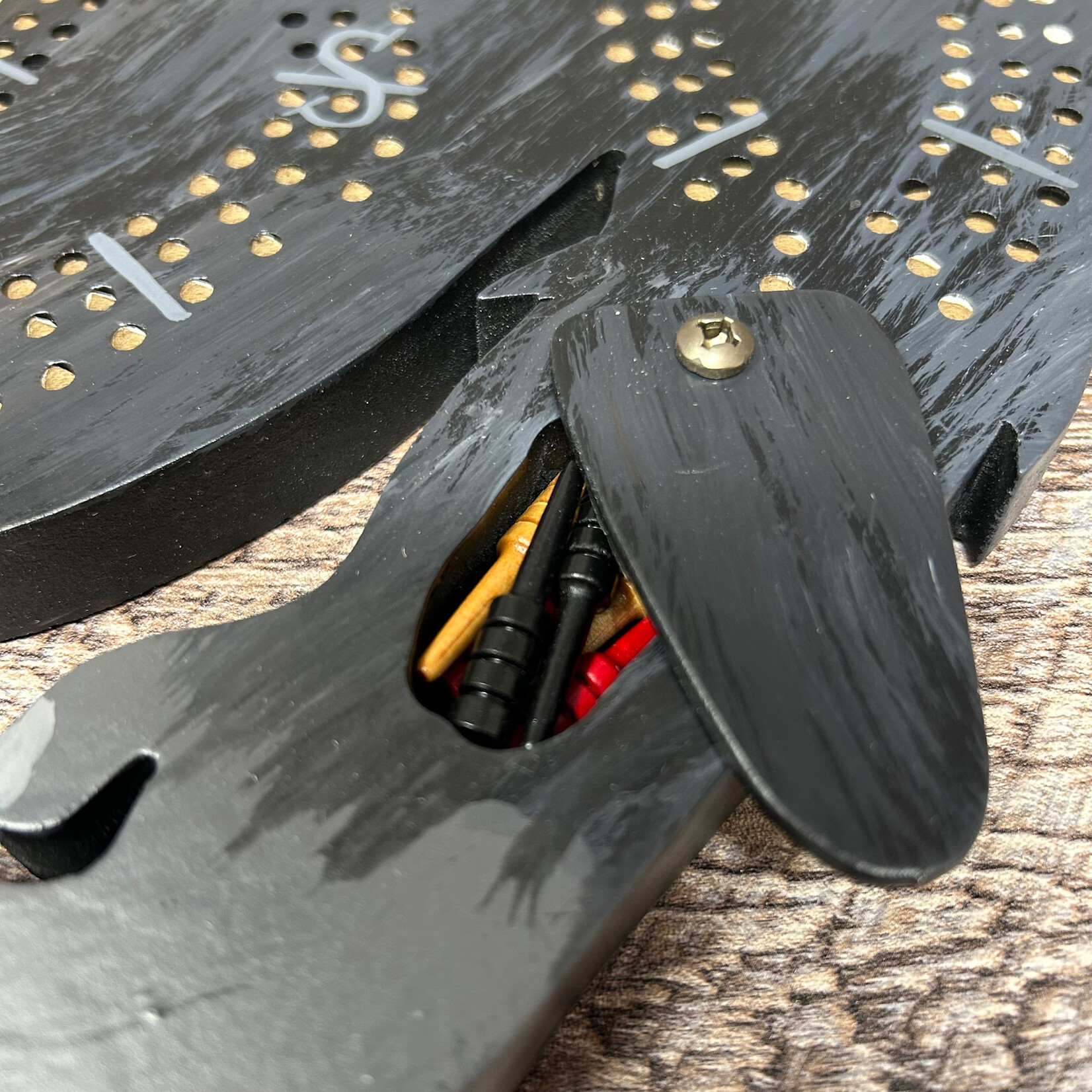 Riddle Cribbage Board - Sasquatch