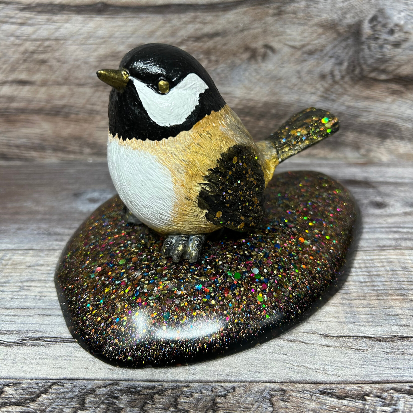 Chickadee Art - Chickadee on Rock (large 10 cm)