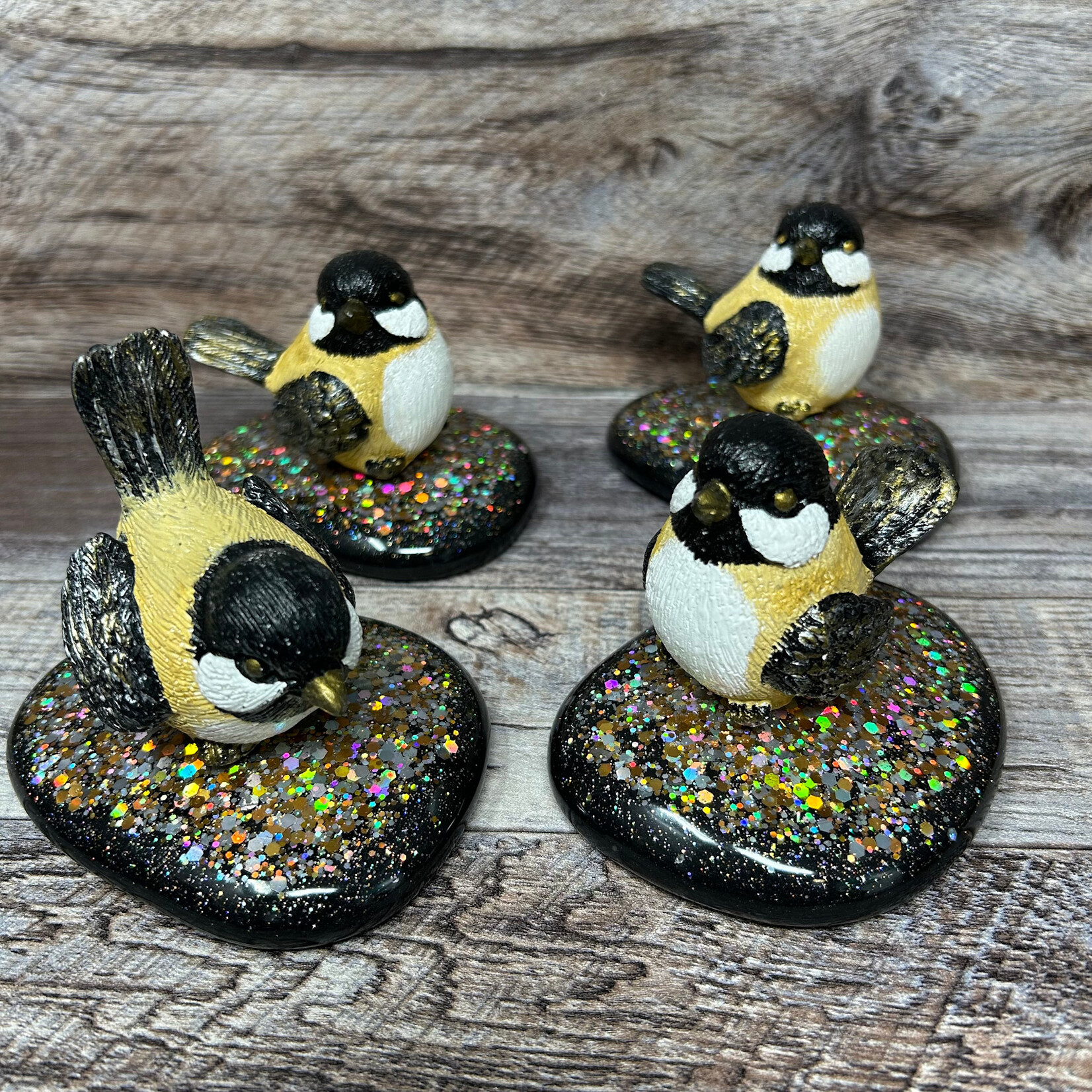 Chickadee Art - Chickadee on Rock (small 7 cm)