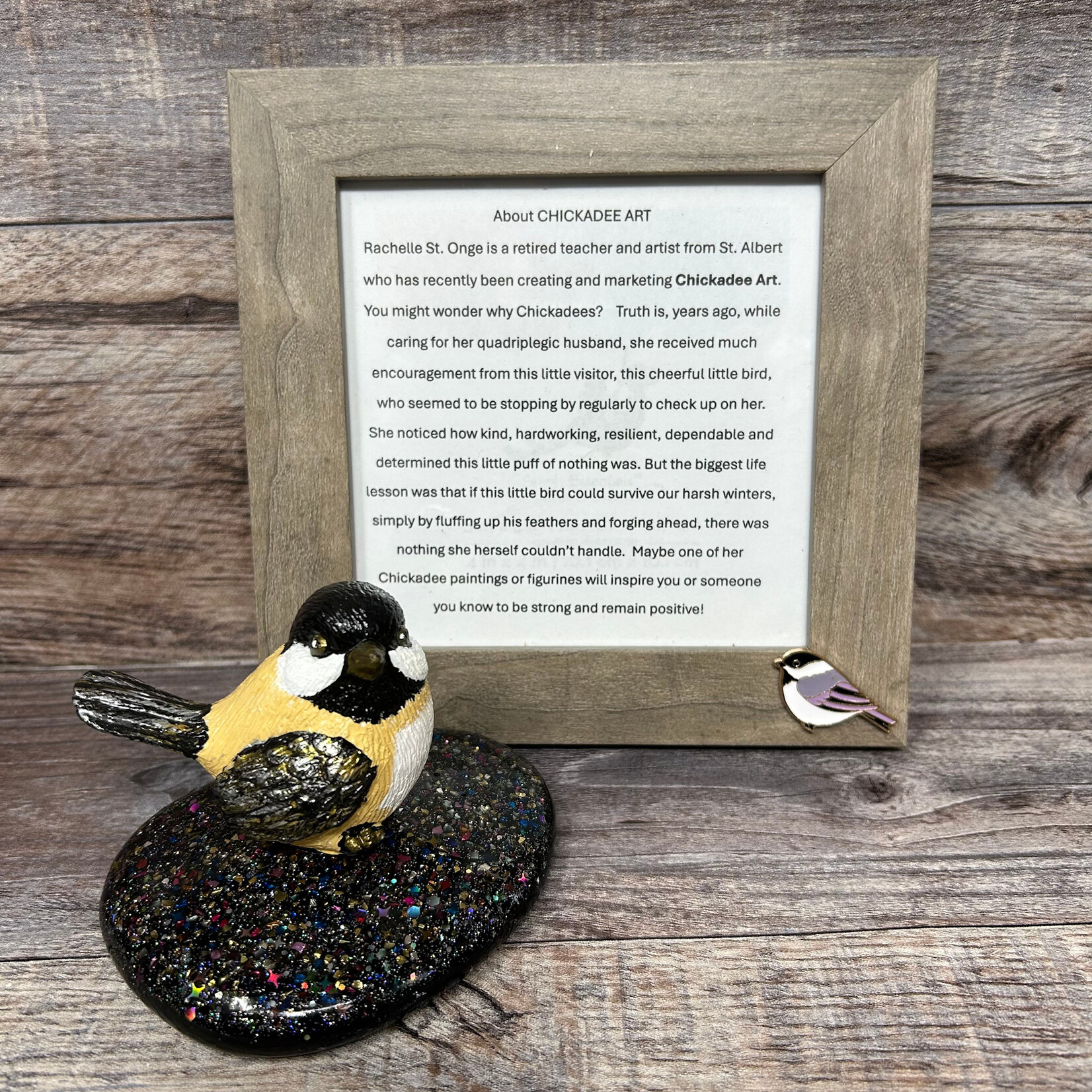 Chickadee Art - Chickadee on Rock (small 7 cm)
