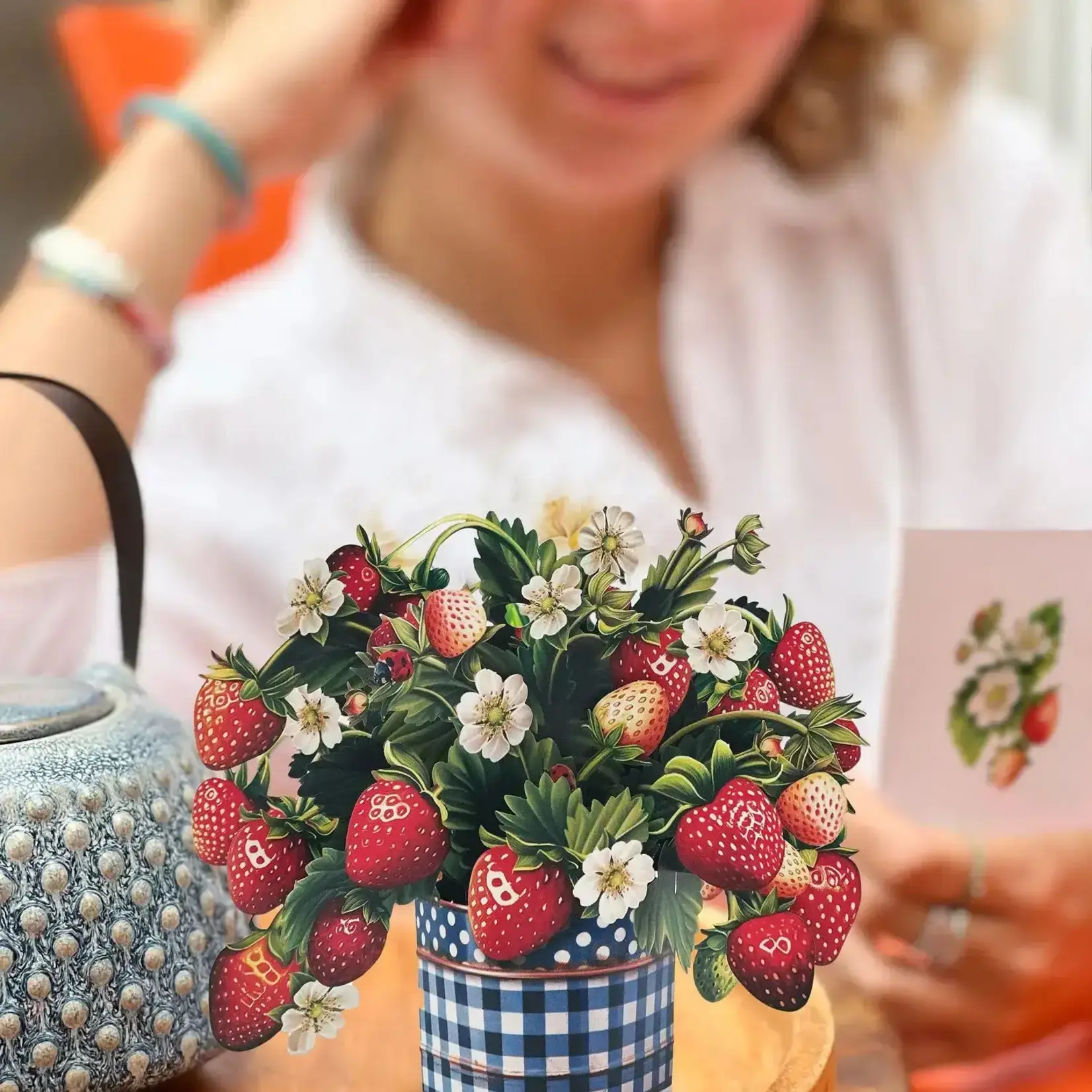 Fresh Cut Paper Mini Bouquet & Card - Strawberry Blossom