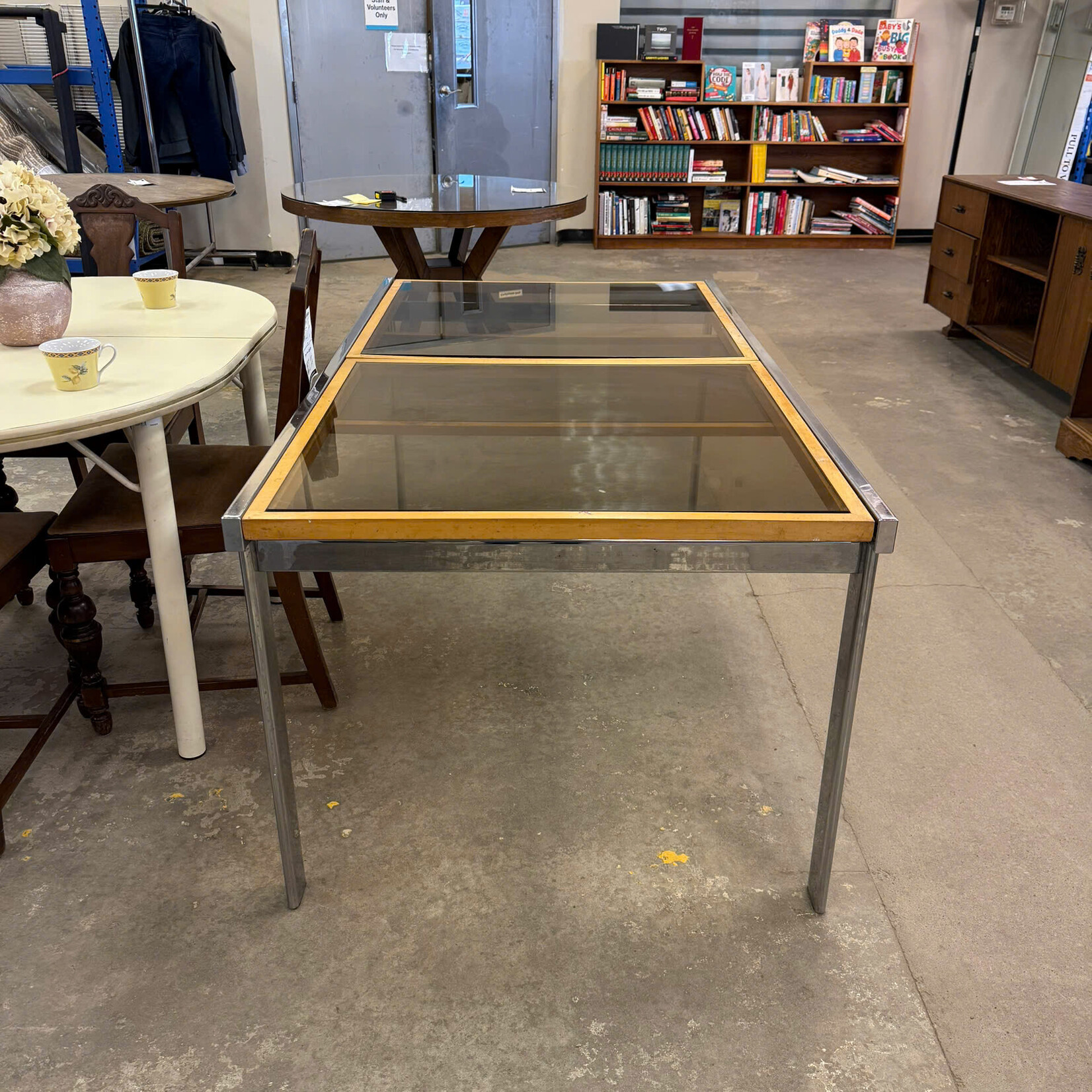 Extendable Glass Top Table