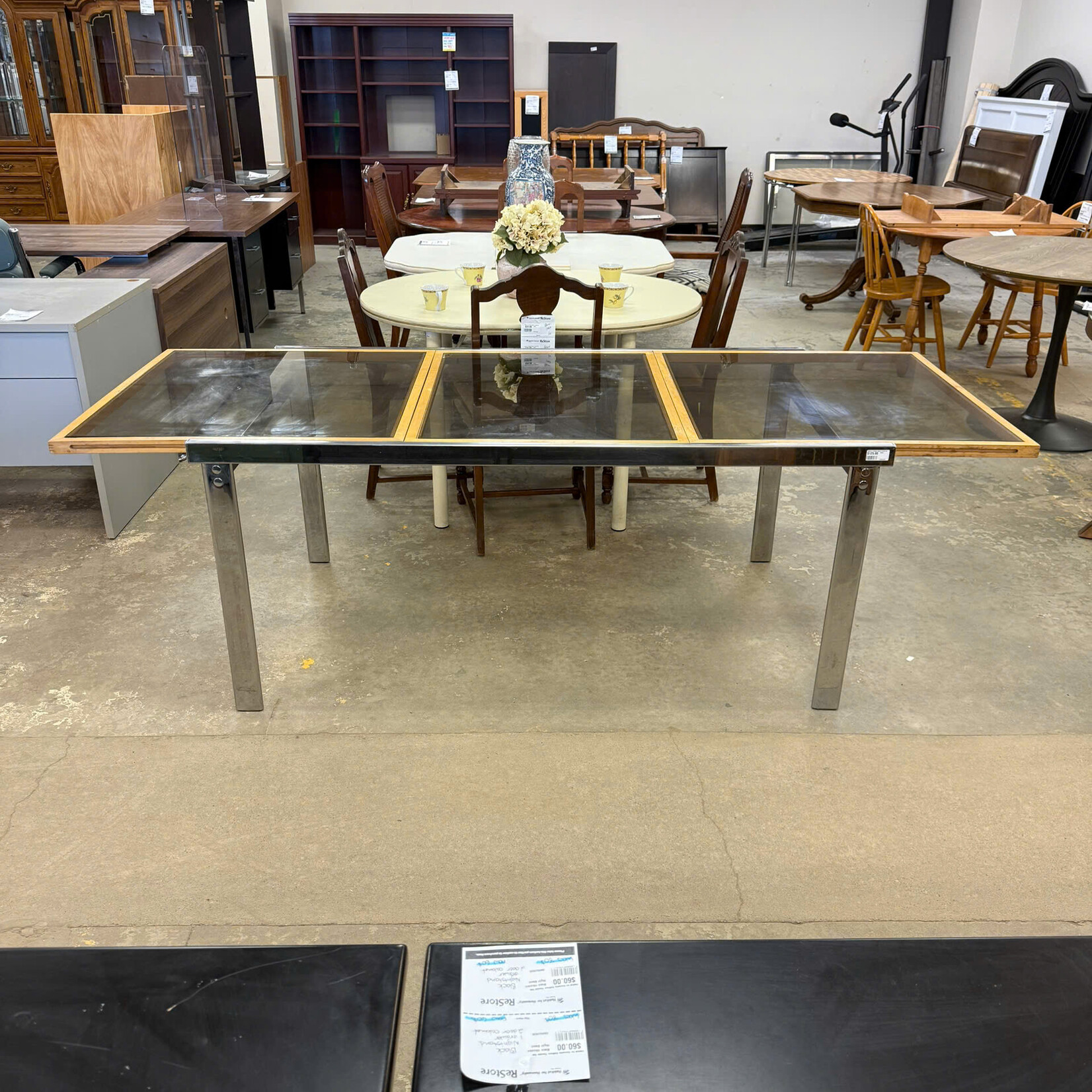 Extendable Glass Top Table