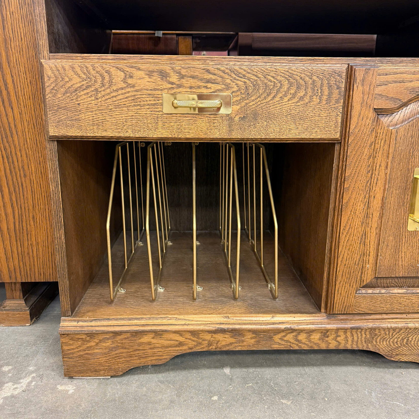 Wooden Kitchen Cabinet