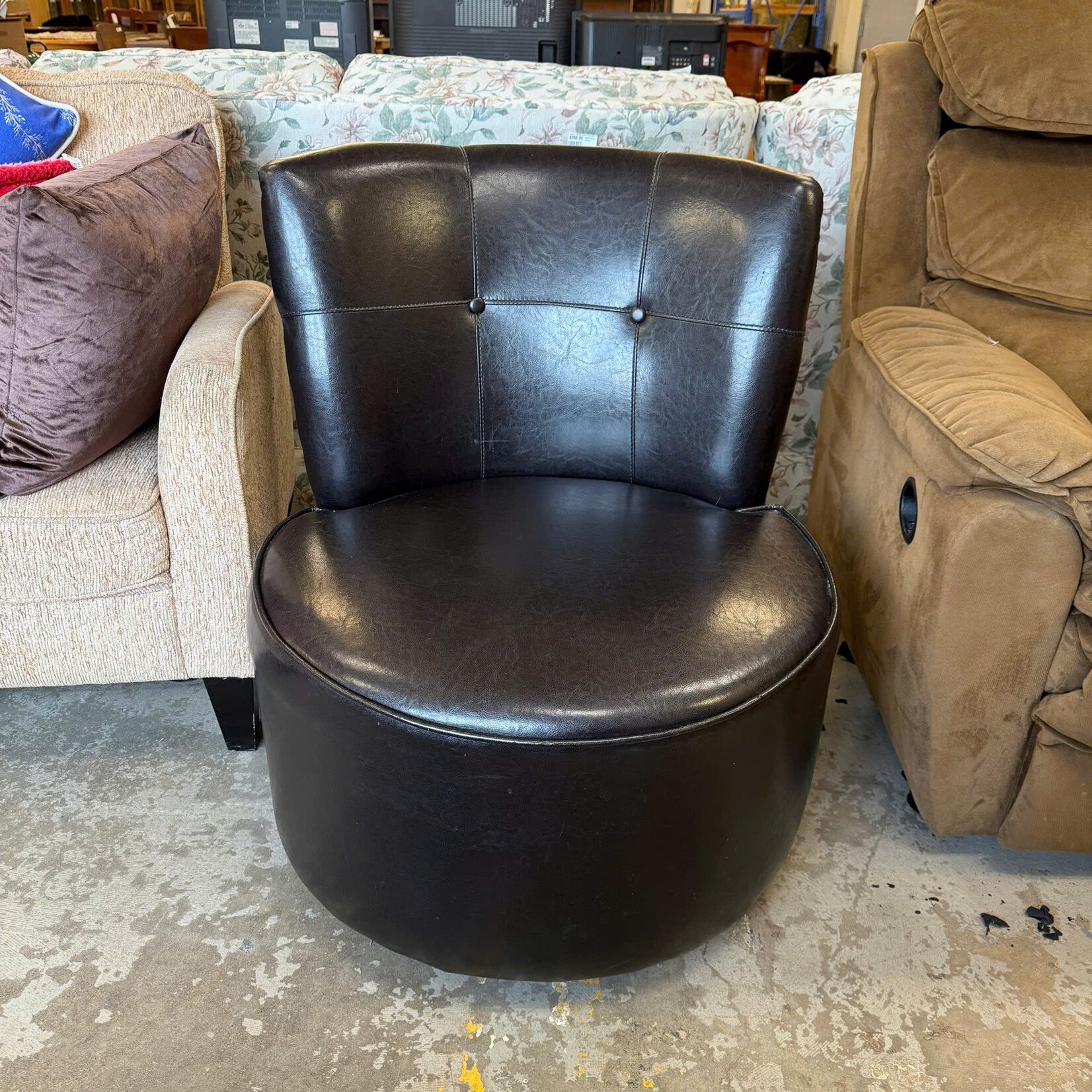 Round Black Swivel Chair