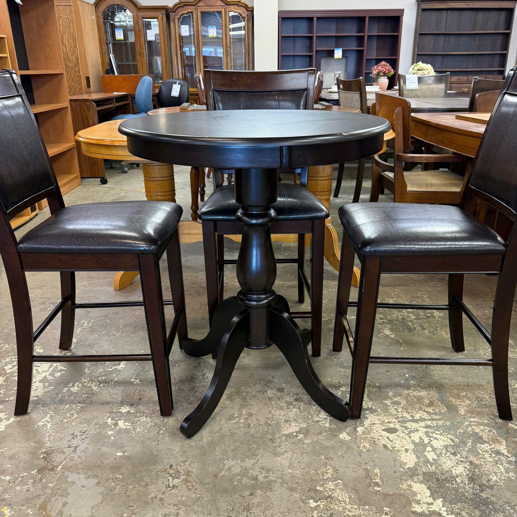 Bar Table w 3 Chairs