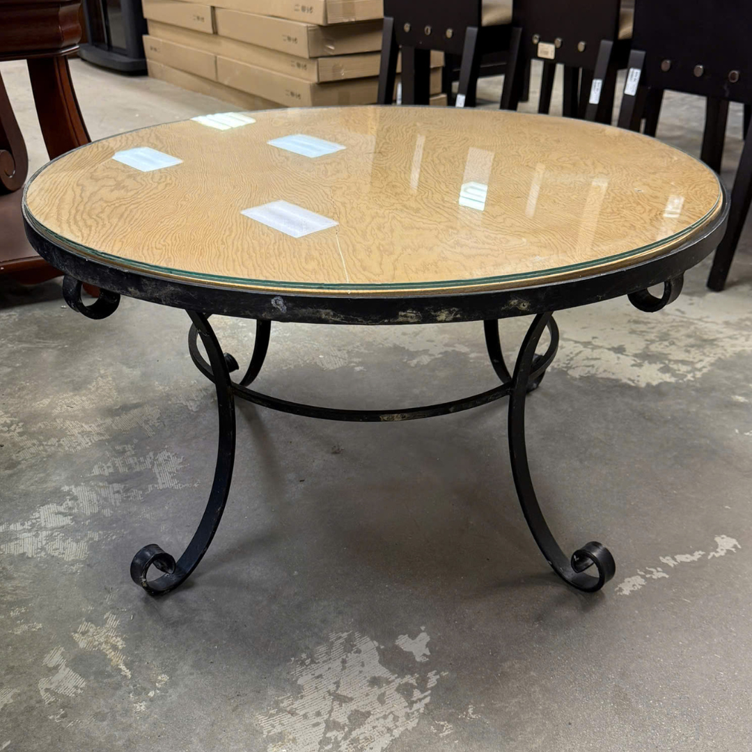 Round Glass Top Coffee Table - Habitat for Humanity ReStore - Thunder Bay