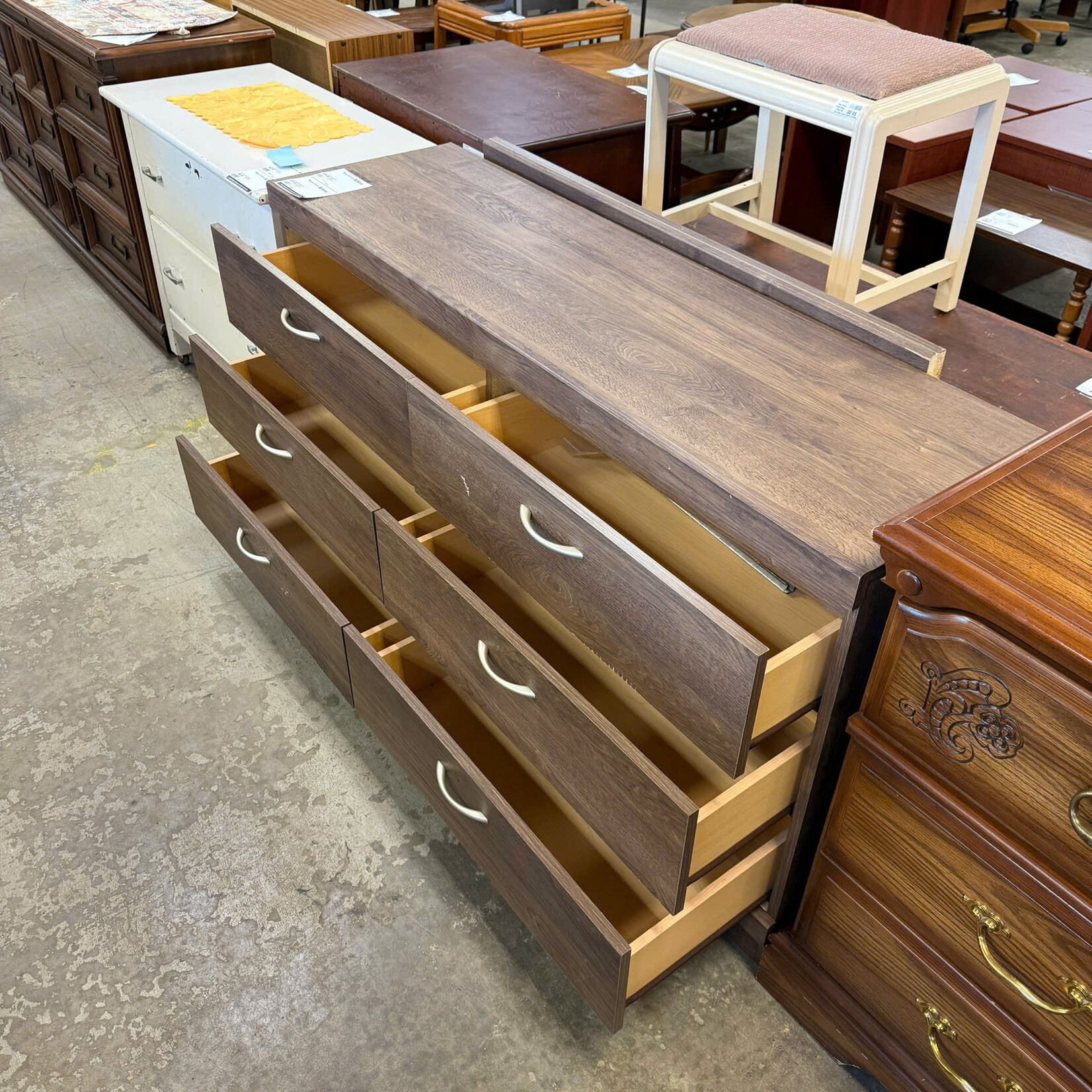 6 drawer dresser with mirror