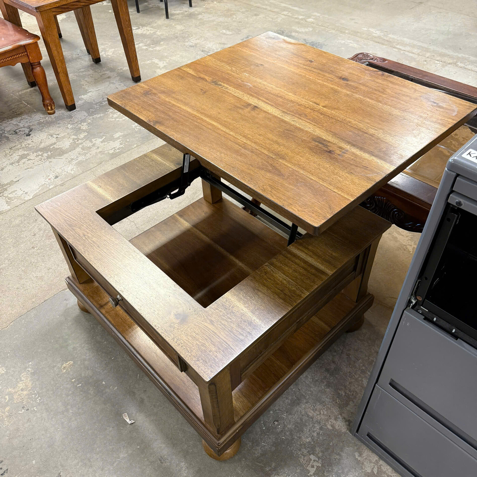 Light Brown Square Lift top coffee table