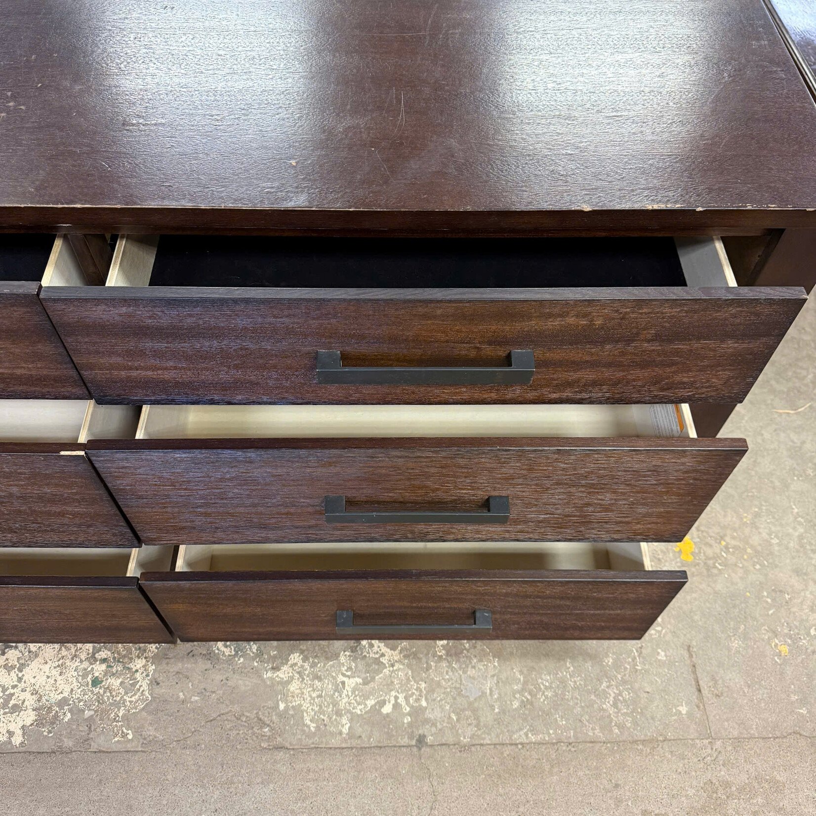 6 Drawer Dresser