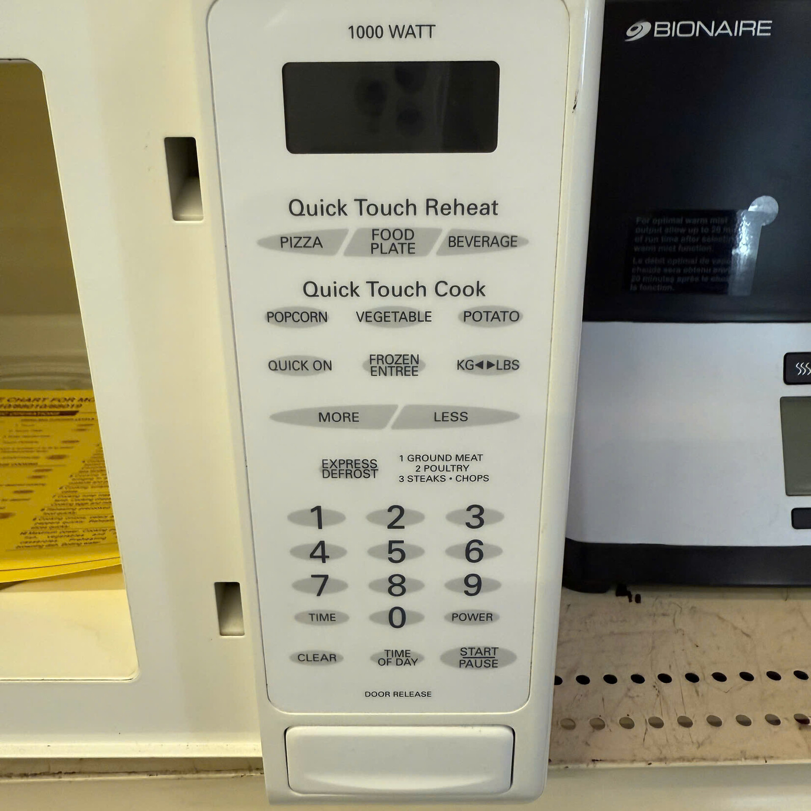 Kenmore Microwave Oven (Tested Good)