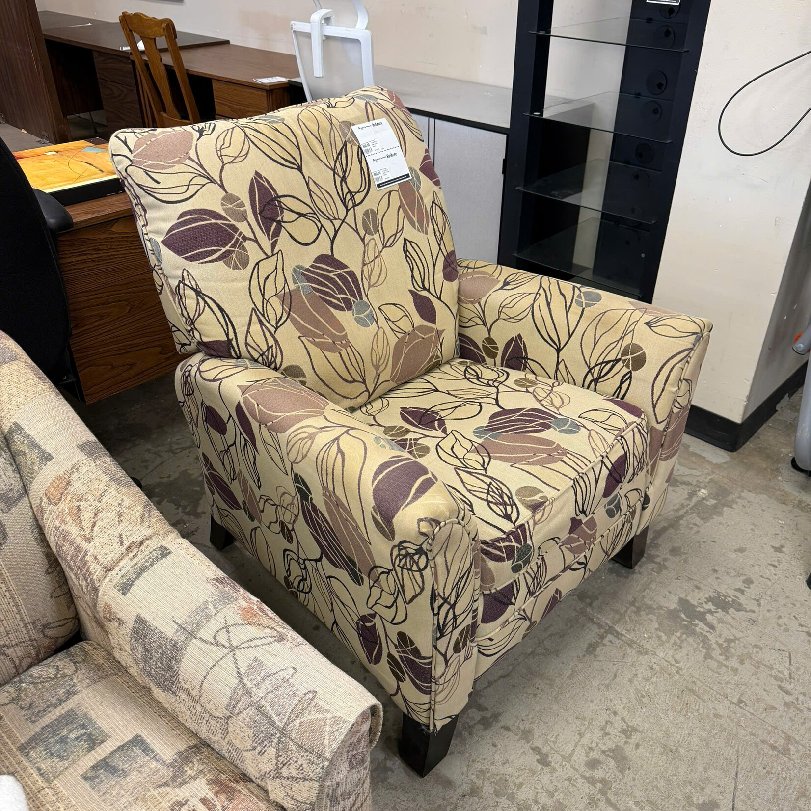 Living Room Chair w/ Floral Pattern