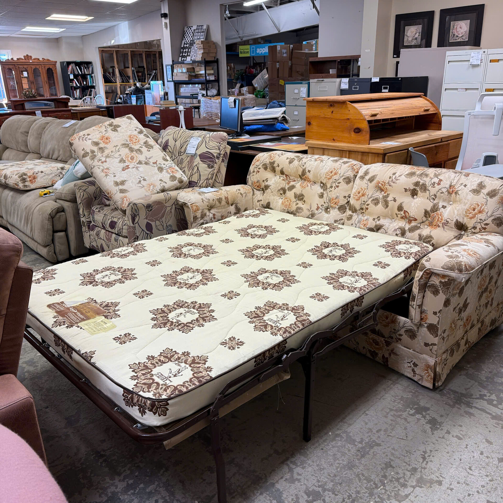Beige Floral Pull Out Couch