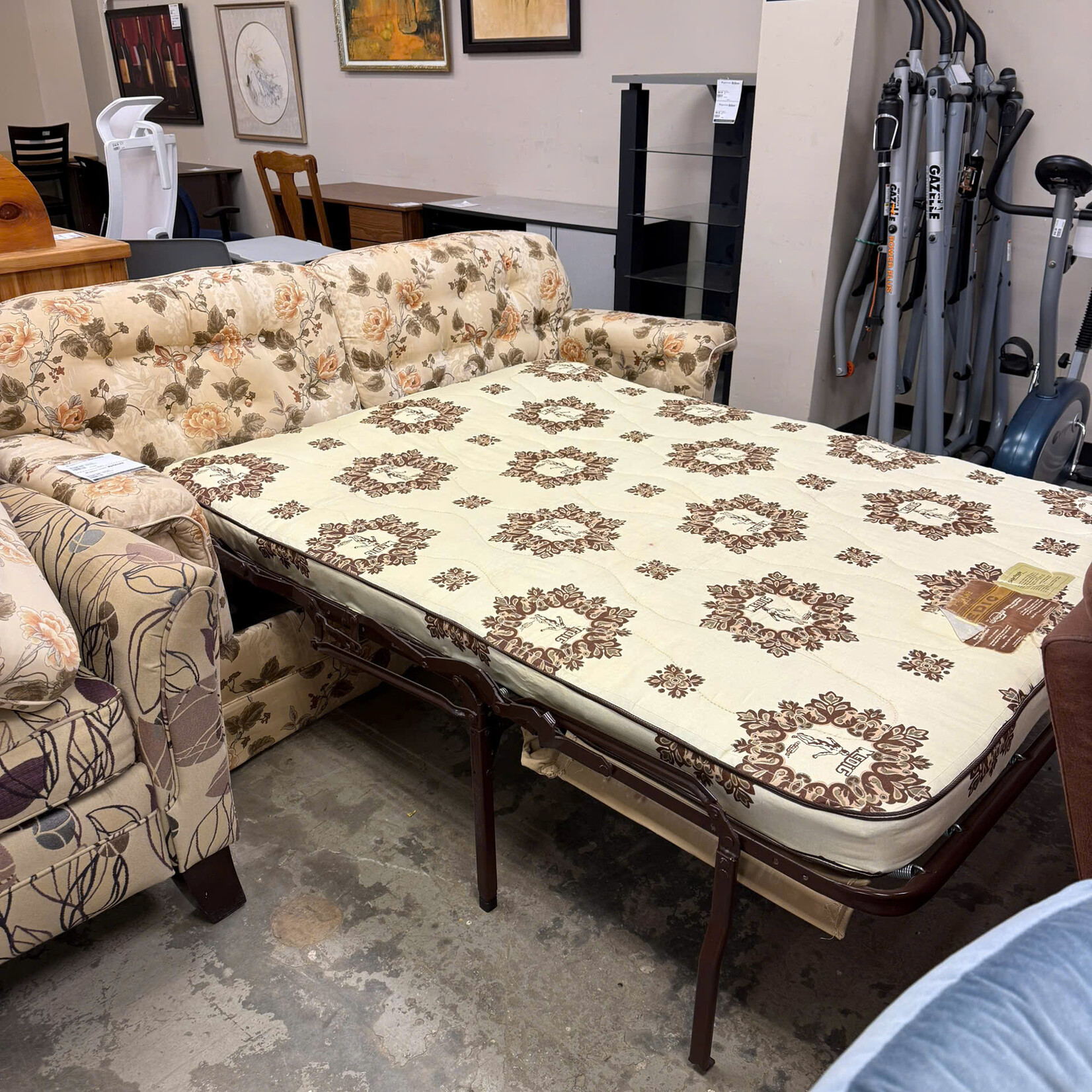 Beige Floral Pull Out Couch
