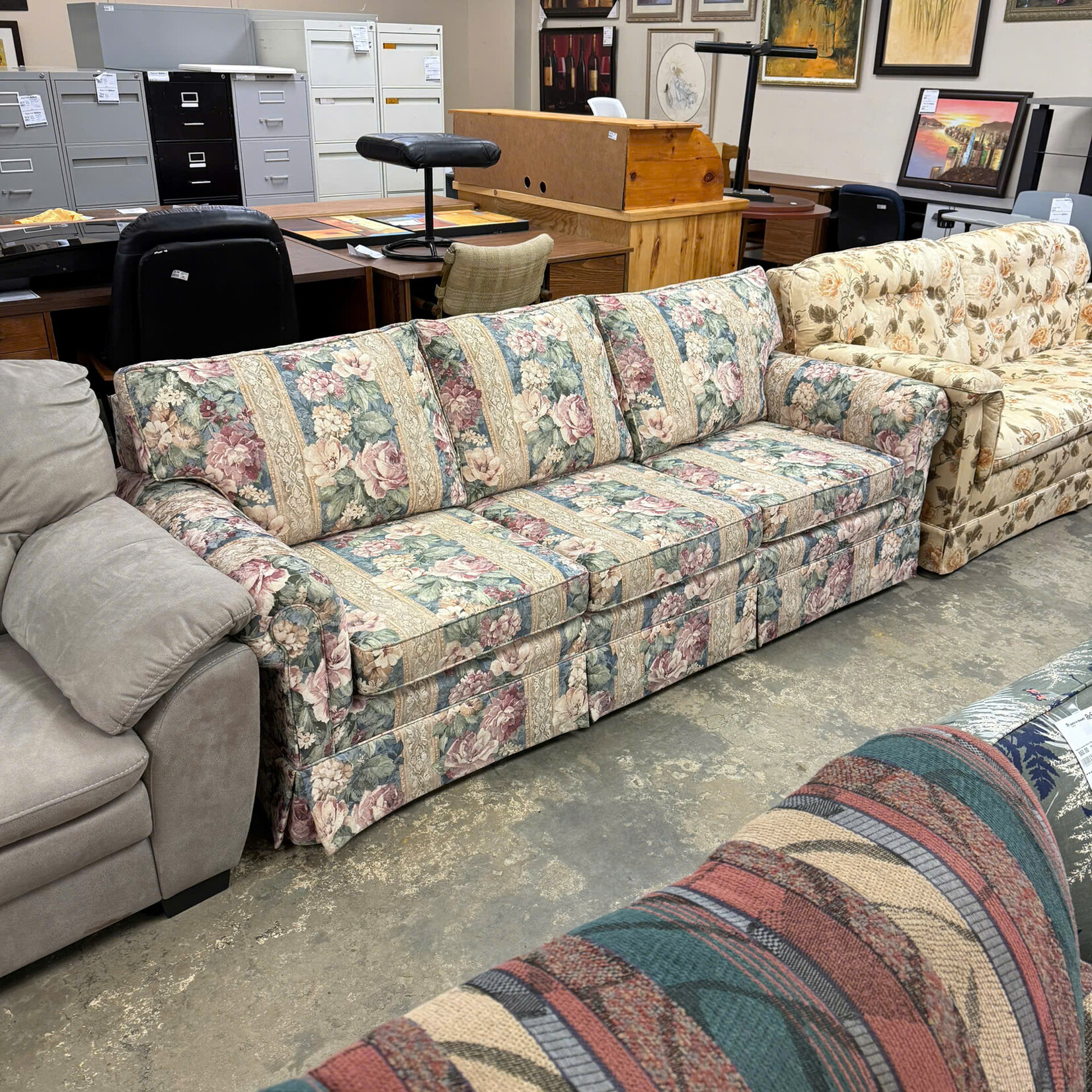 3 Seat Floral Patterned Couch