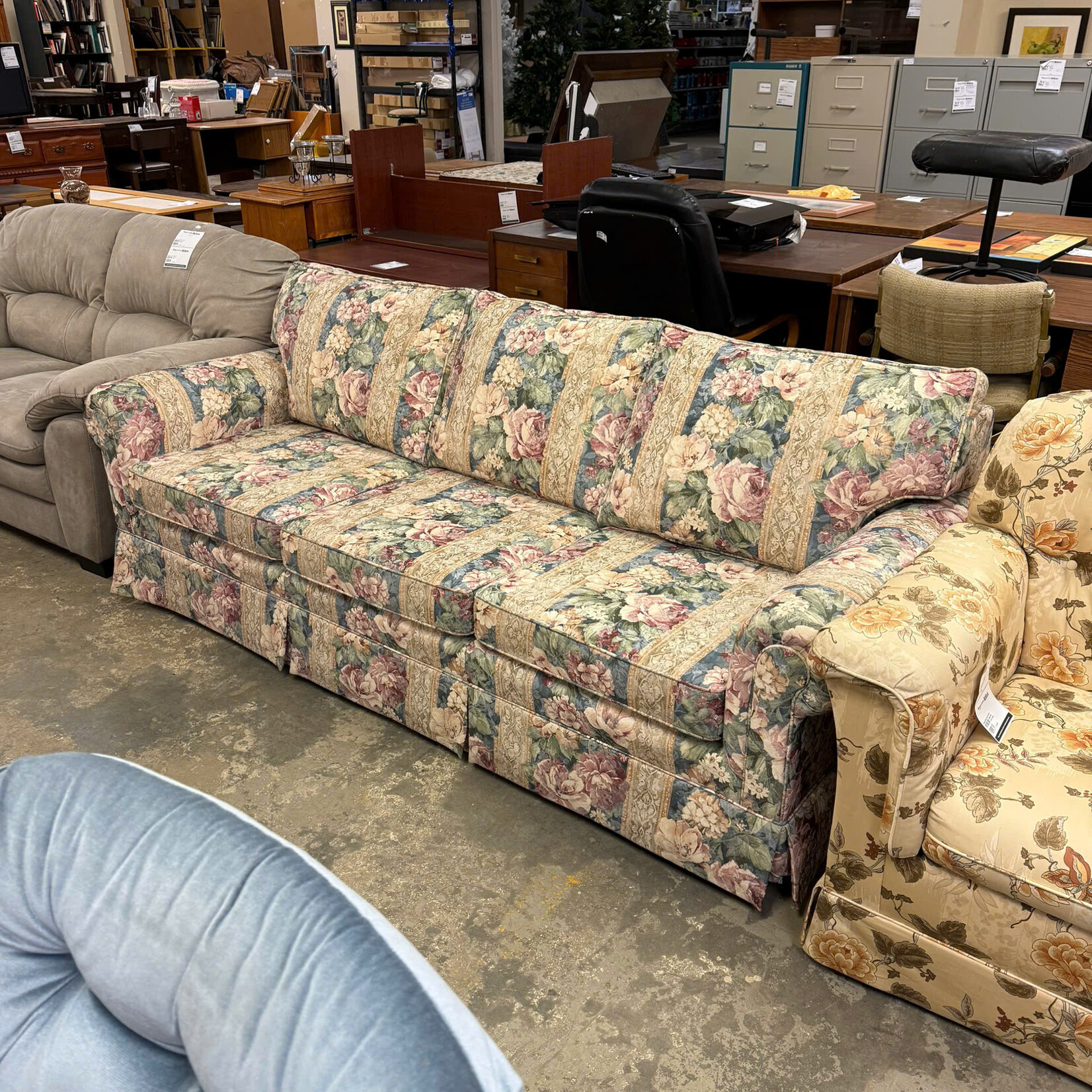 3 Seat Floral Patterned Couch