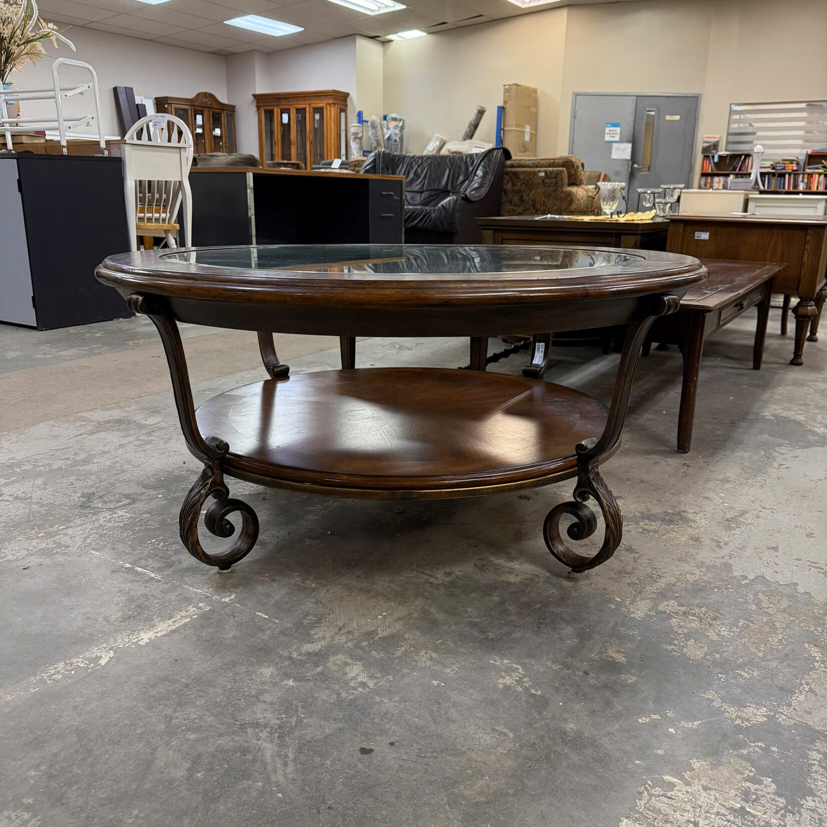 Round Coffee Table w/ Glass