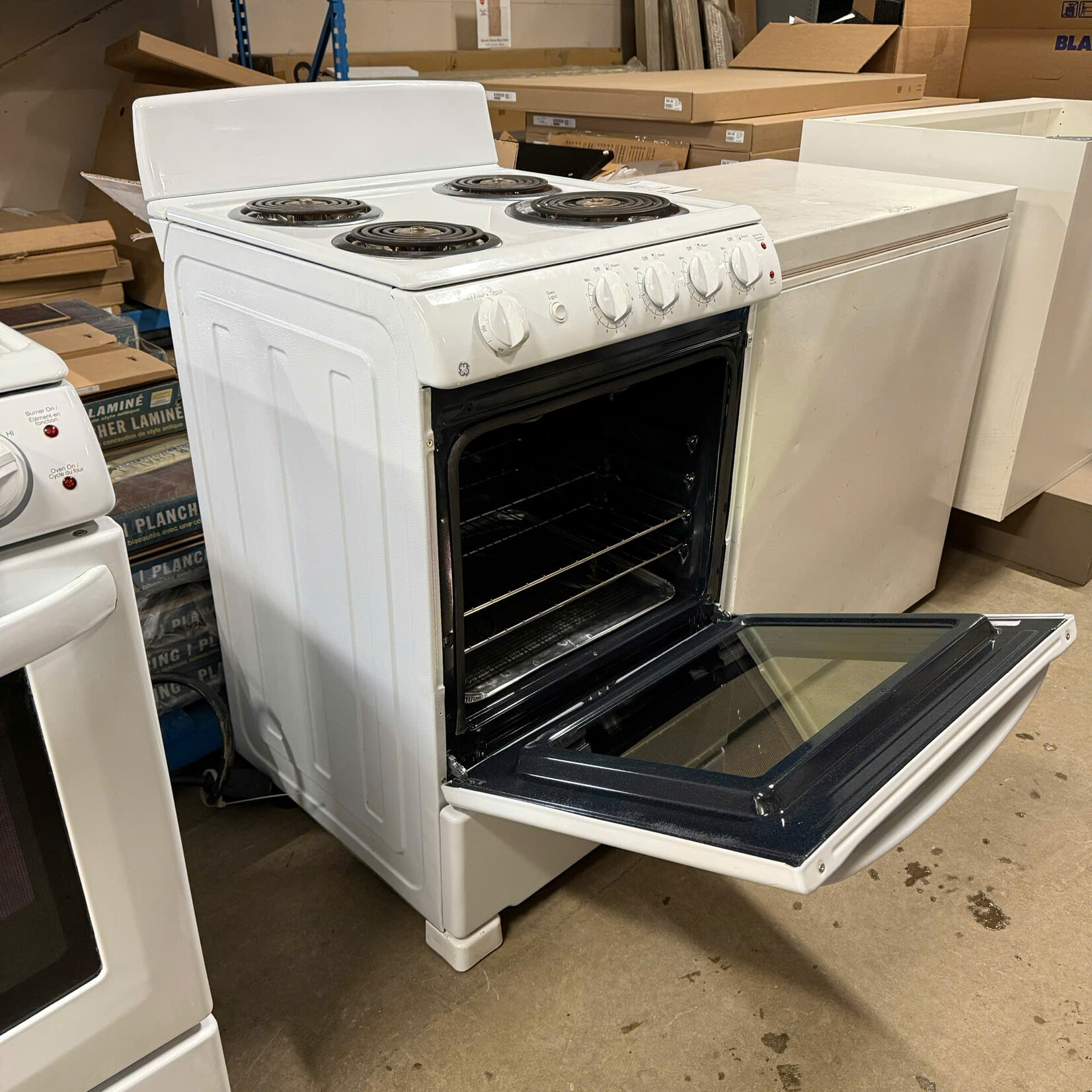 GE 24in Electric Stove