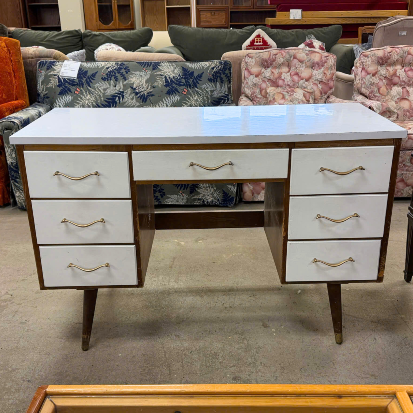 White 7 Drawer Desk