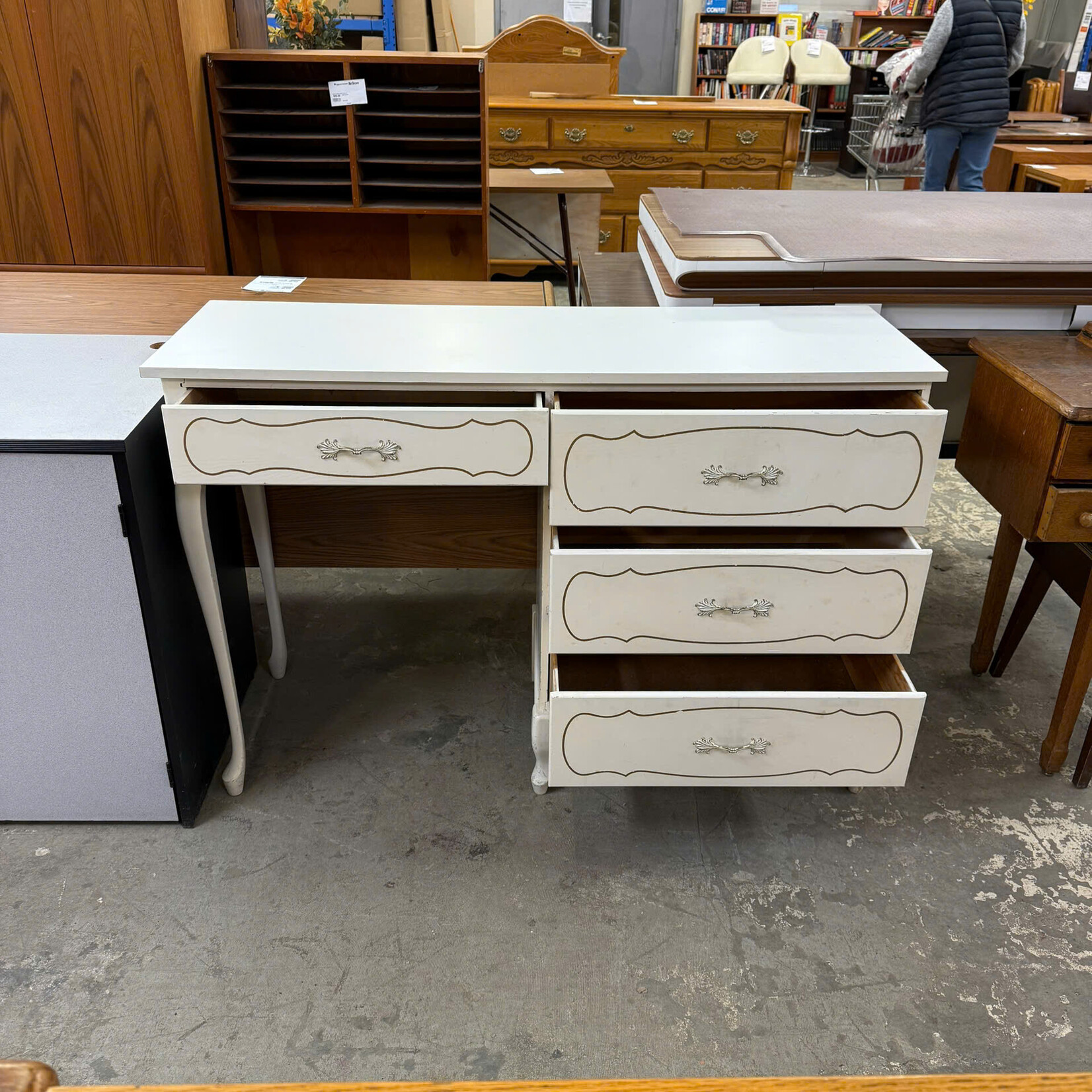 White 4 Drawer Desk