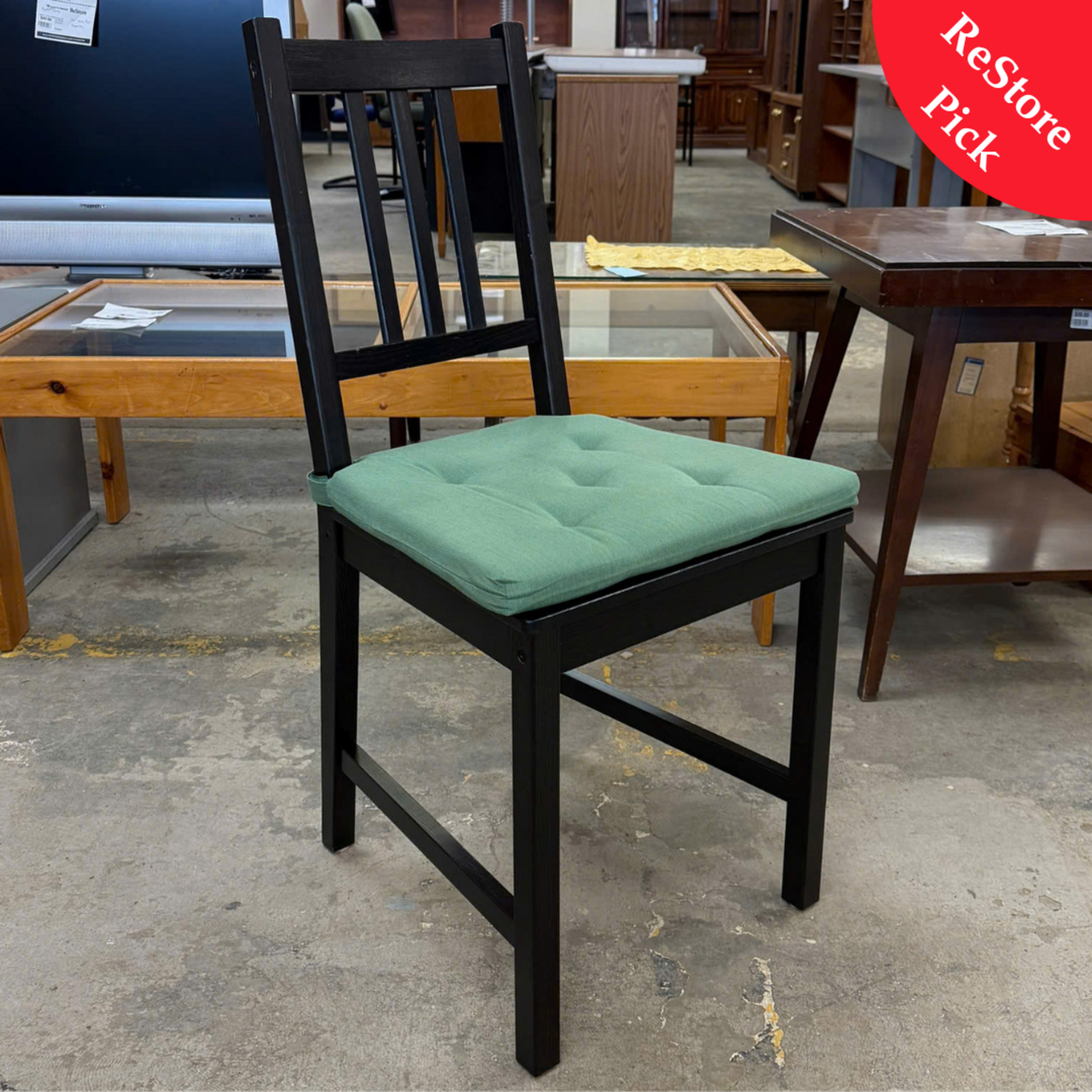 Black Chair Green Cushion