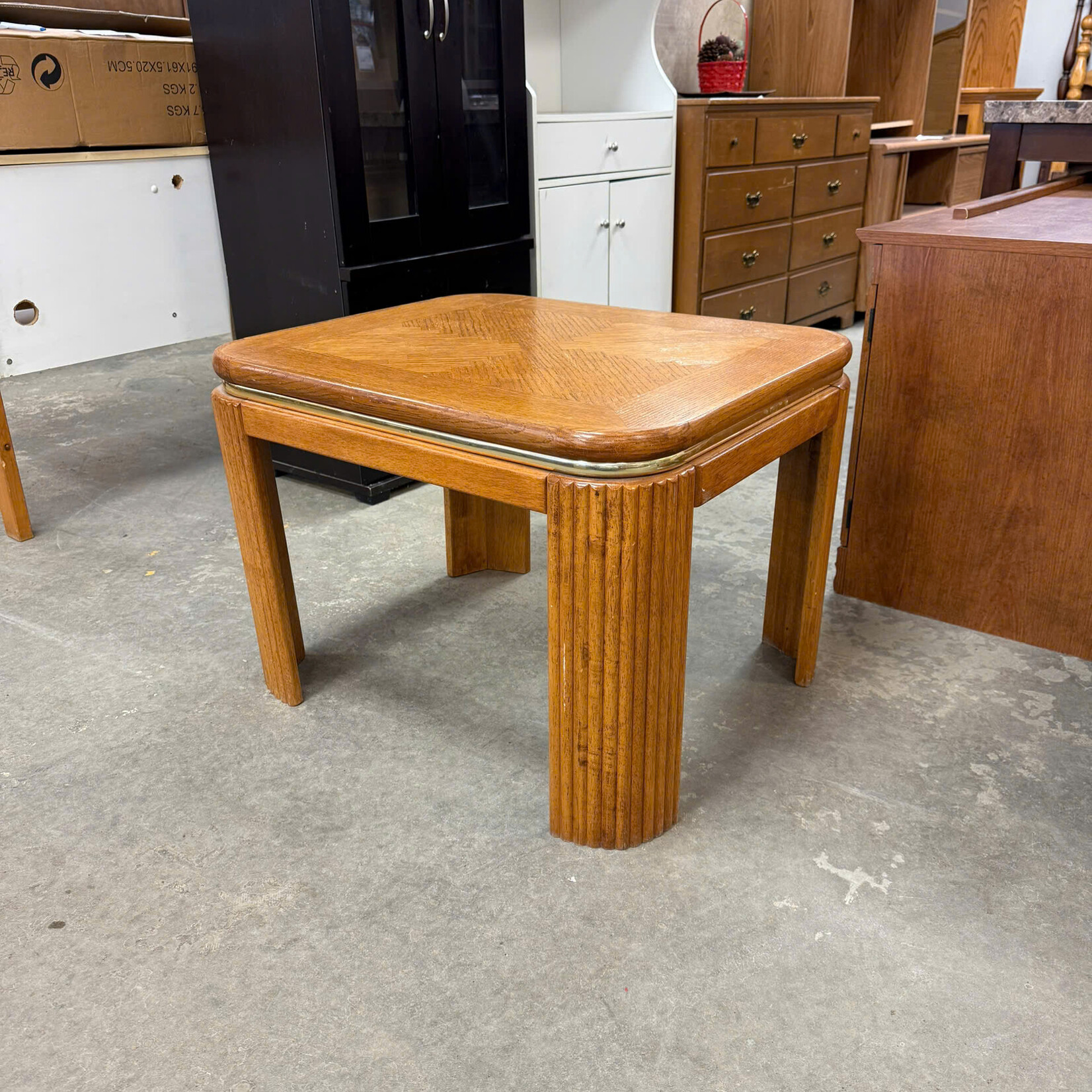 Oak End Table 28"X24"