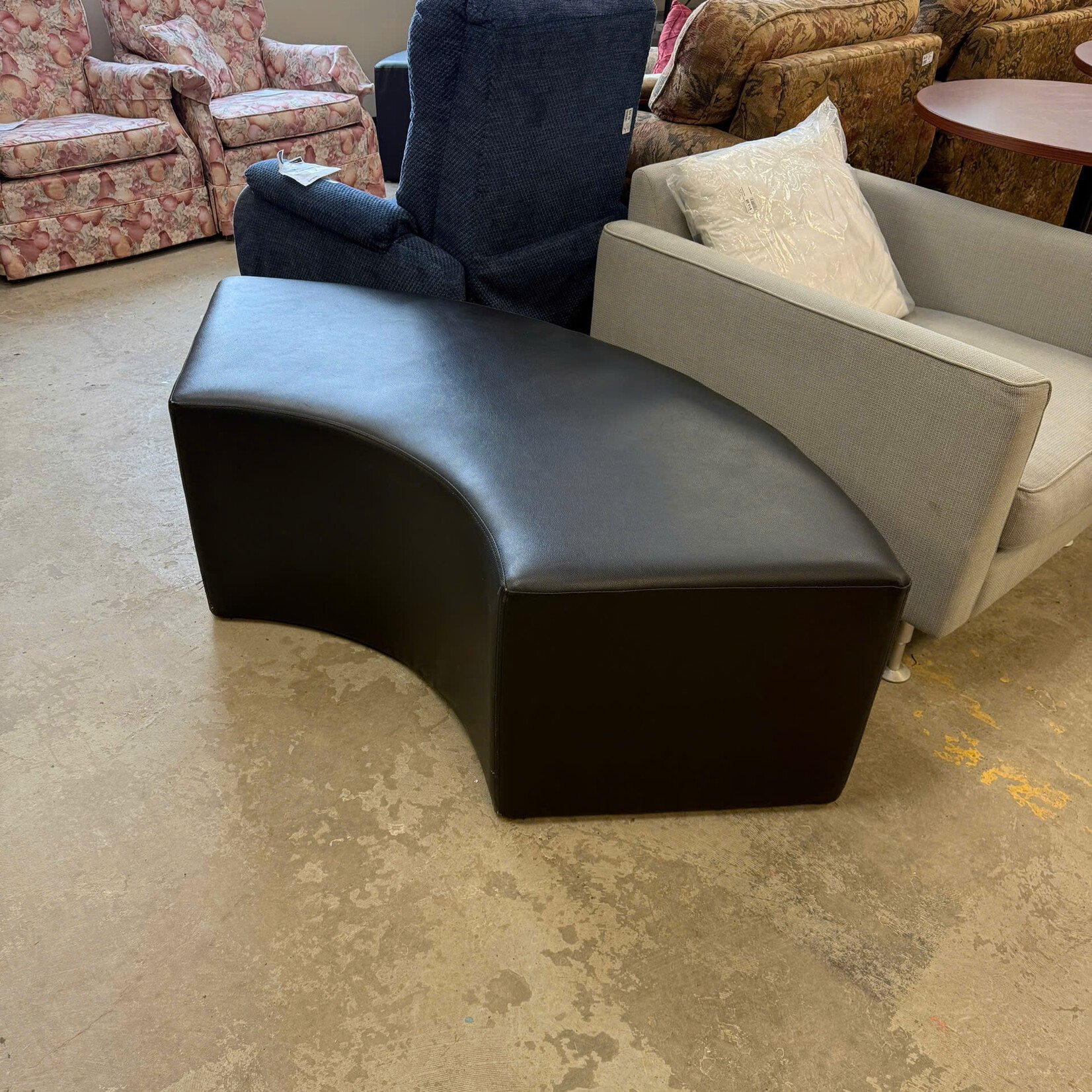 Black Curved Pleather Bench