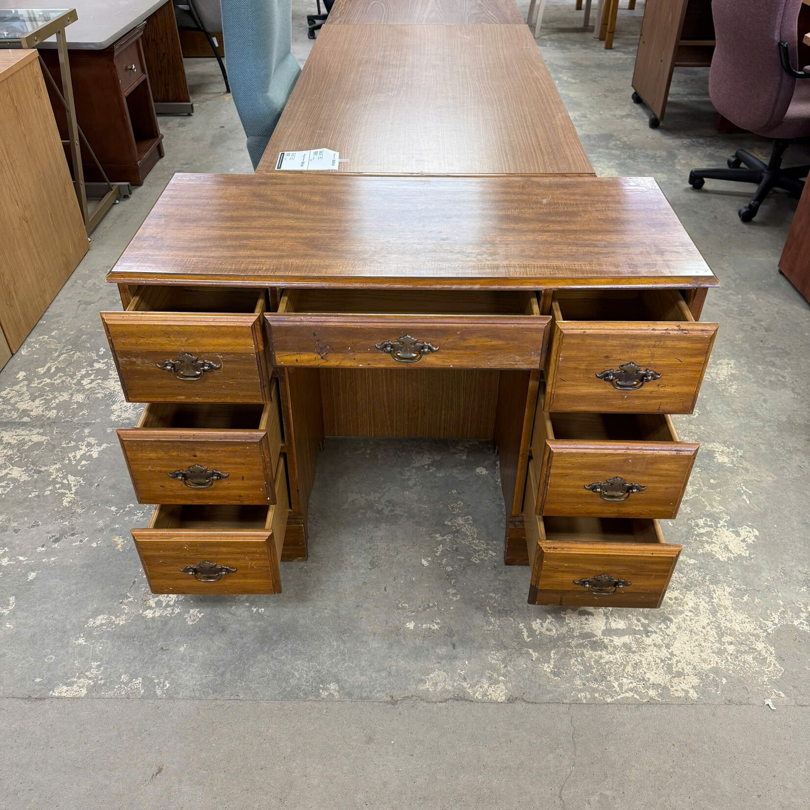 7 Drawer Desk