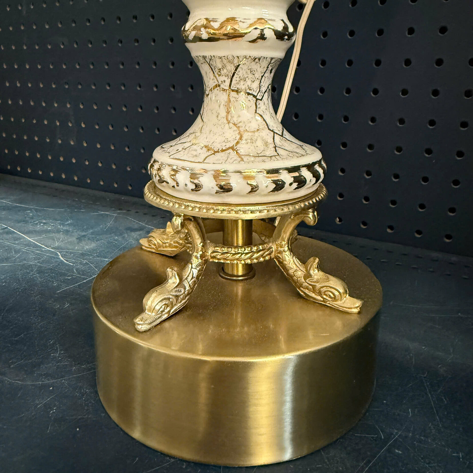 Table Lamp Wavy Shade