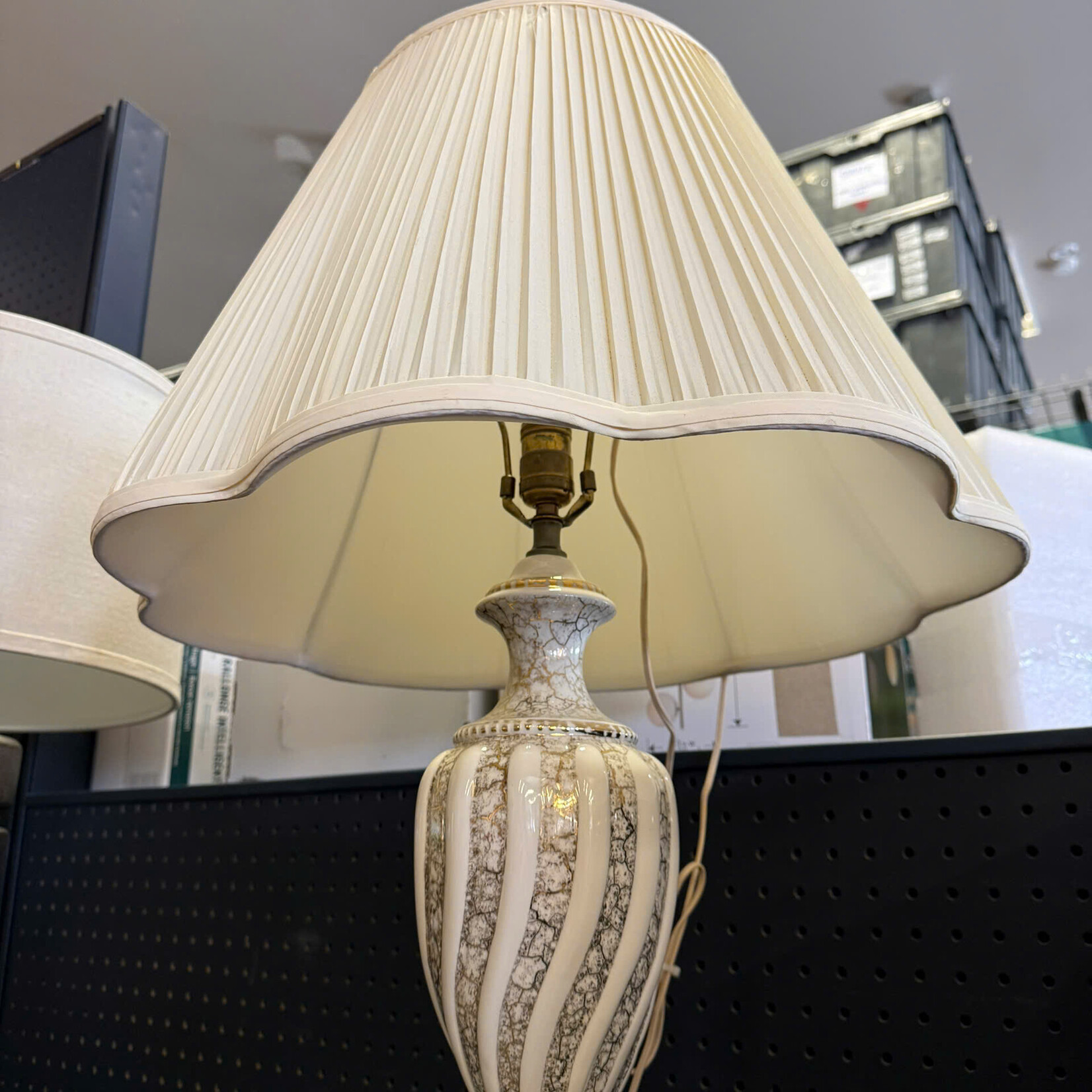 Table Lamp Wavy Shade