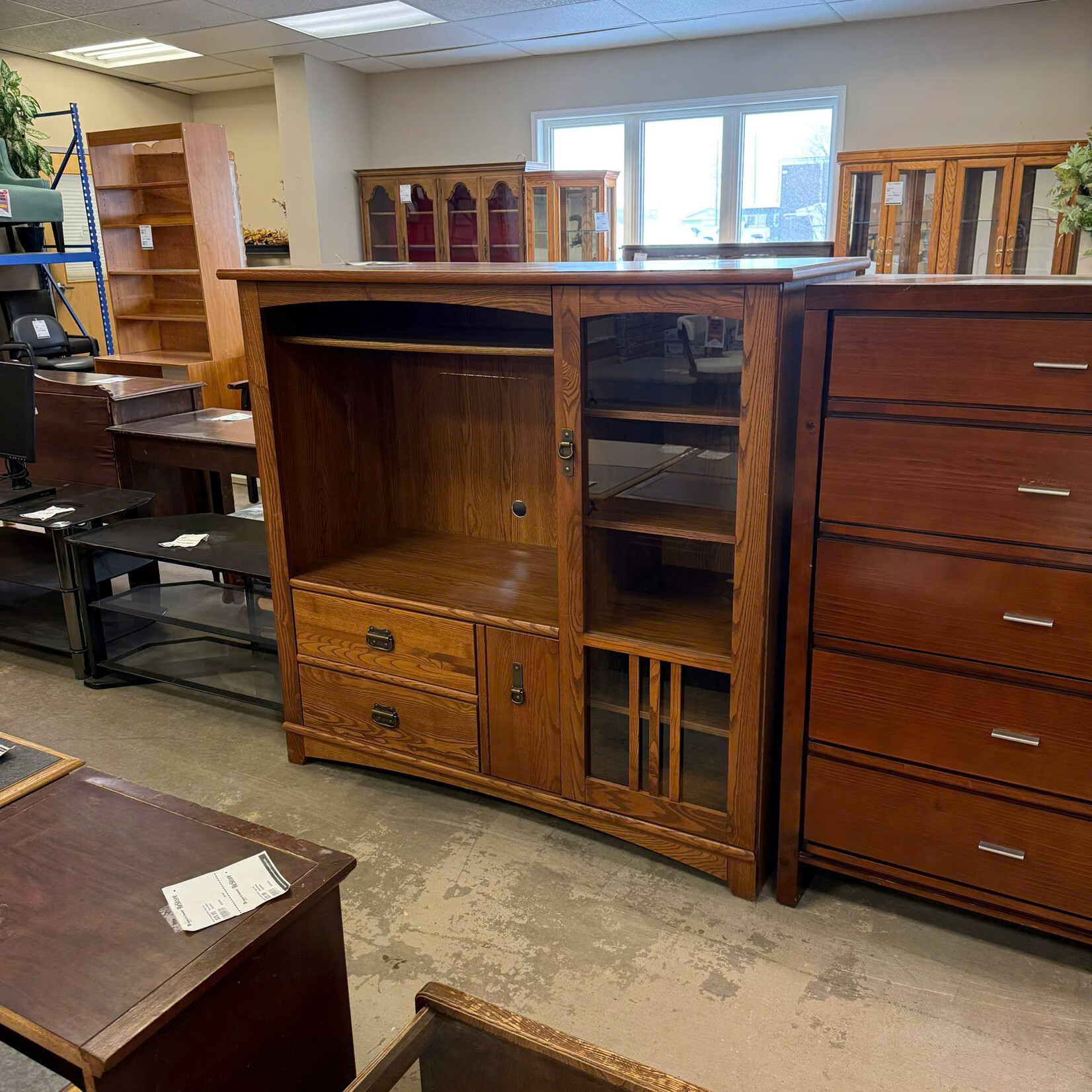 Tv Stand with 2 Drawers-2Doors