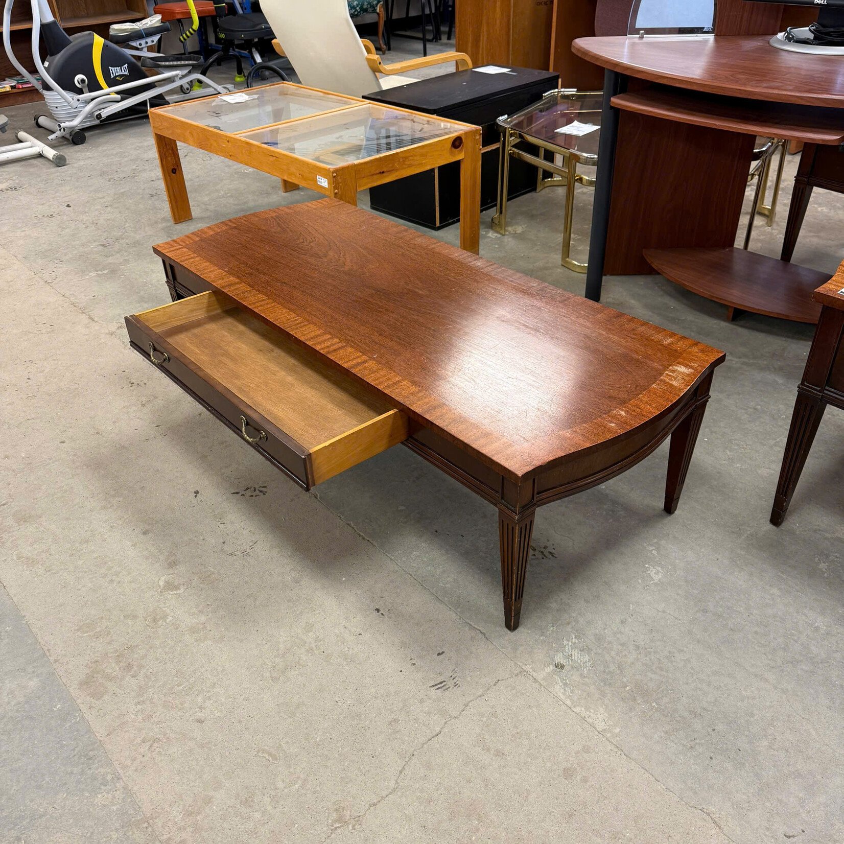 Coffee Table With a Drawer