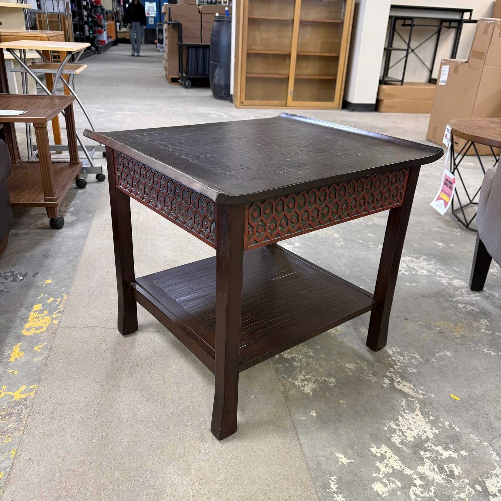 End Table Concave Edge