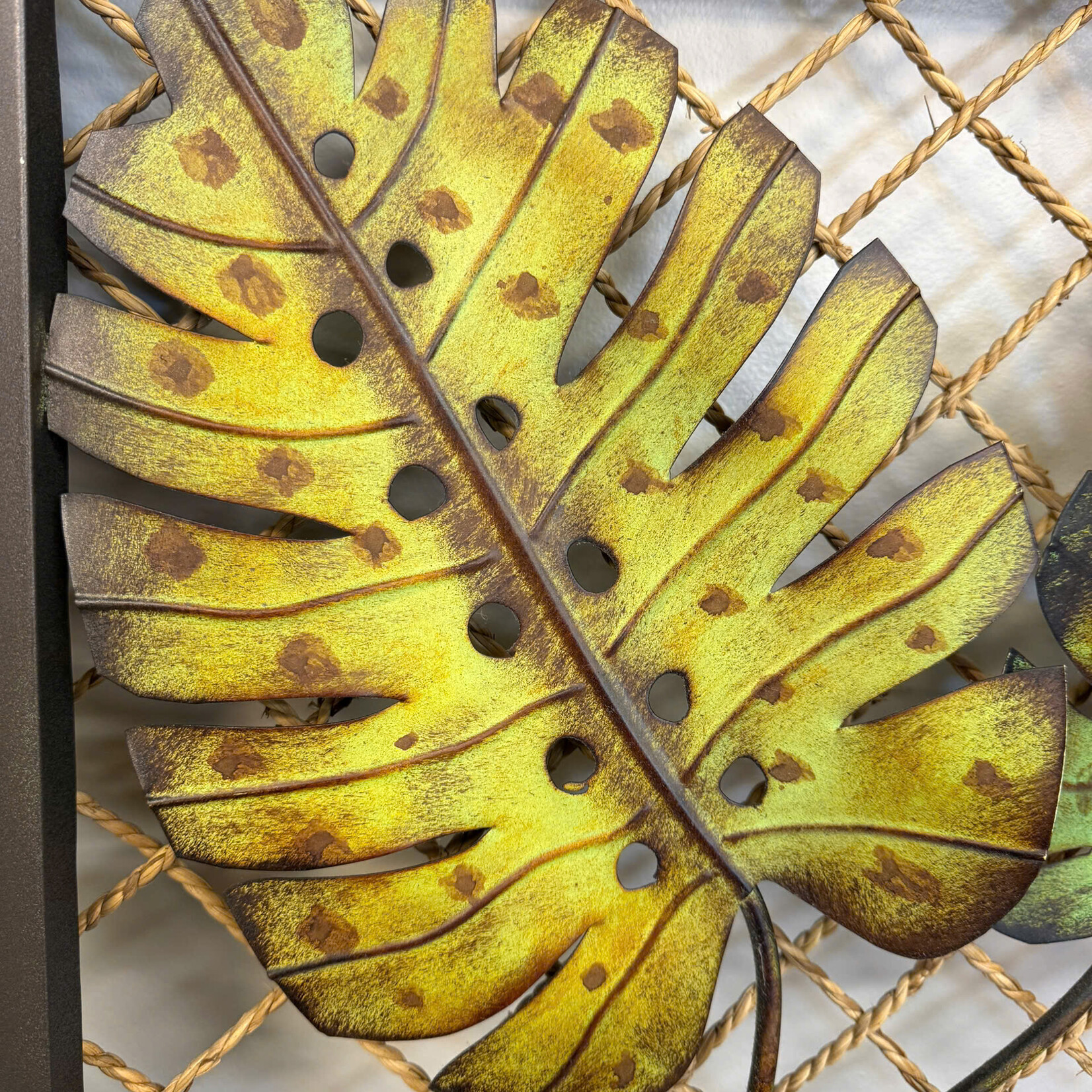 Rope/Leaf Wall Decor