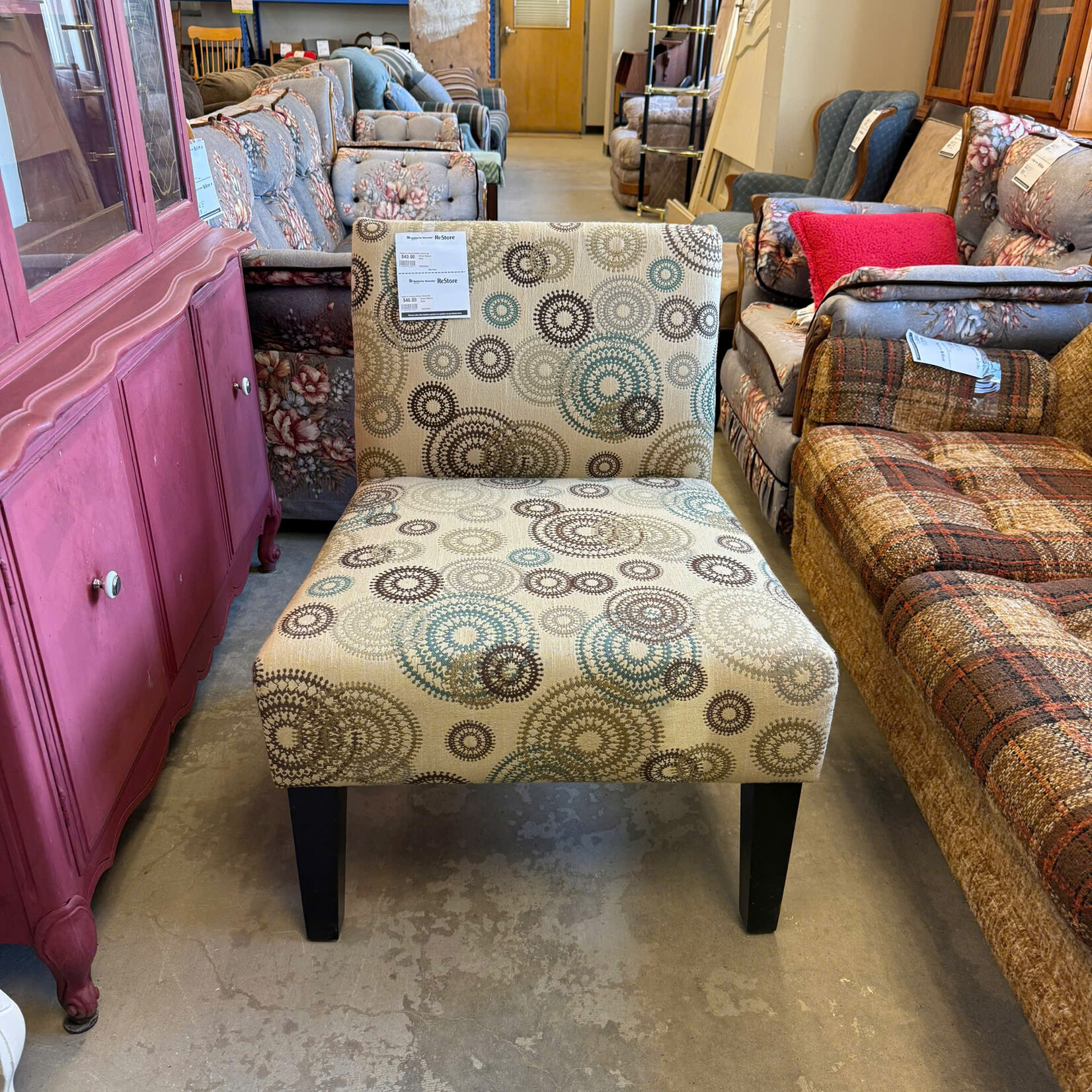 Circle Pattern Chair