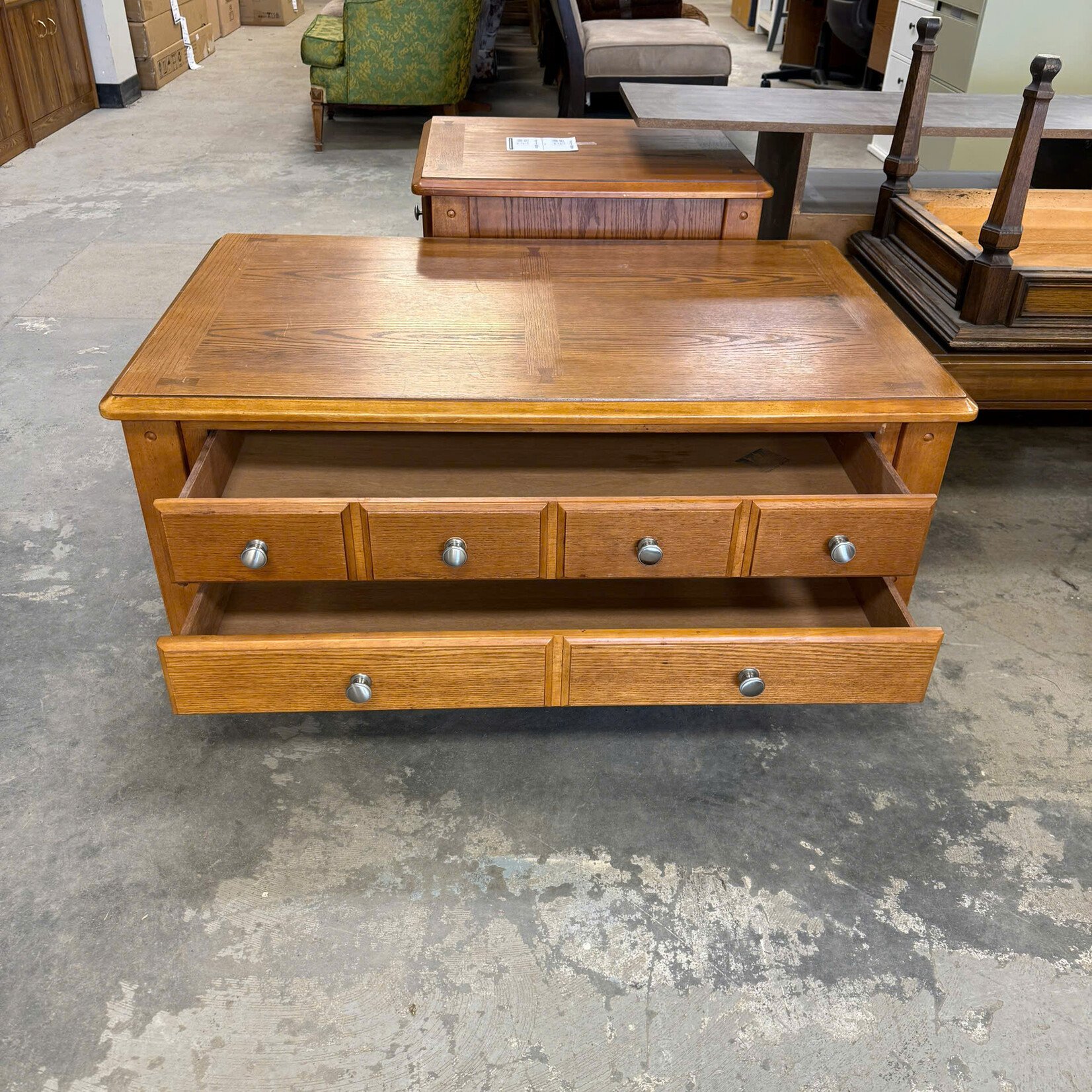 Pine 2-Drawer Coffee Table
