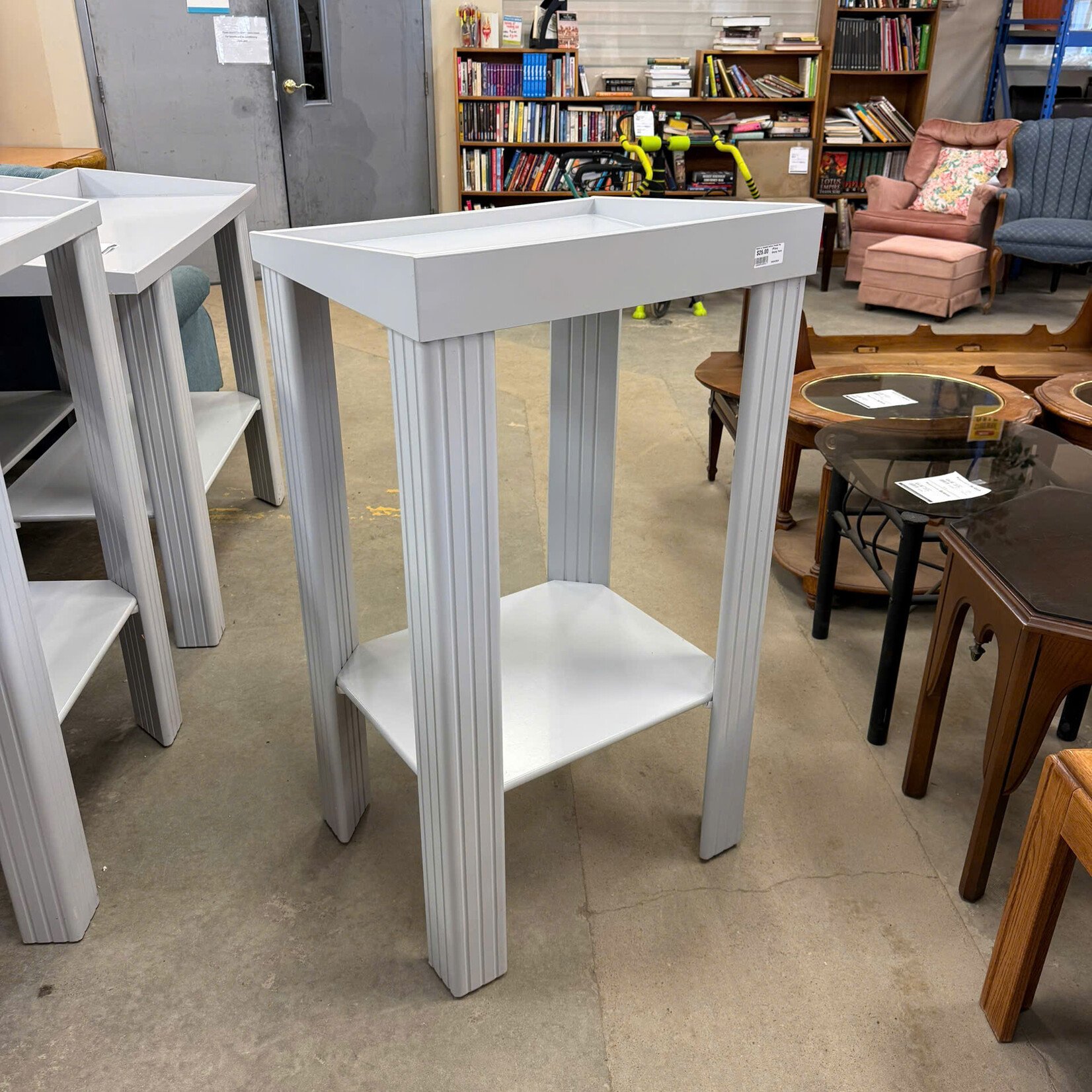 2" Grey Display Table