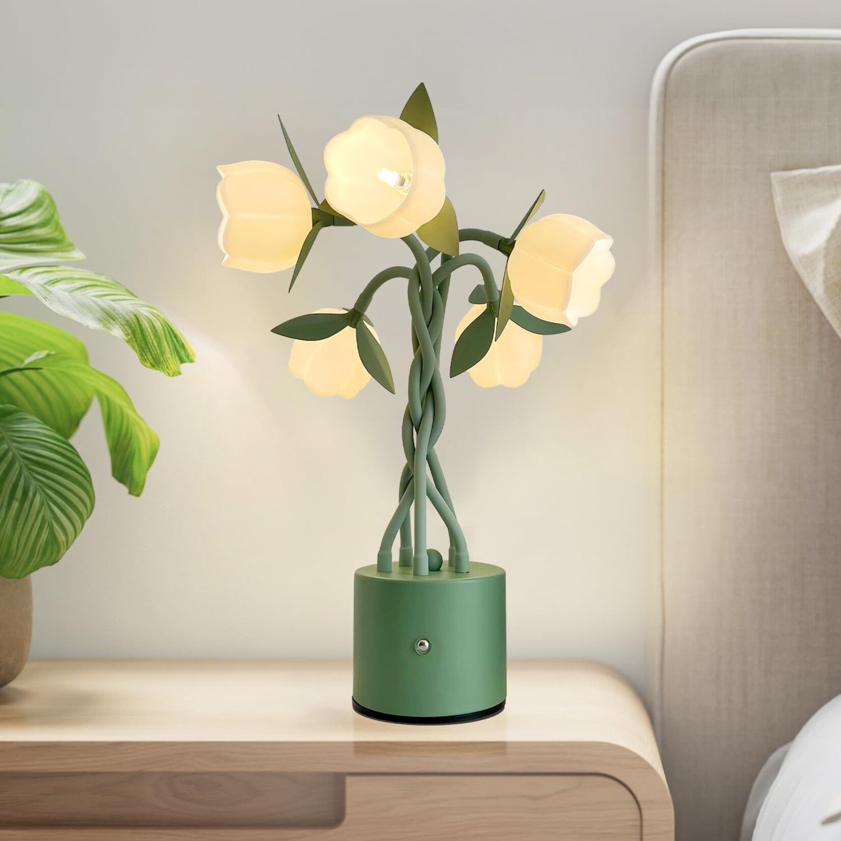 Lily of The Valley Table Lamp