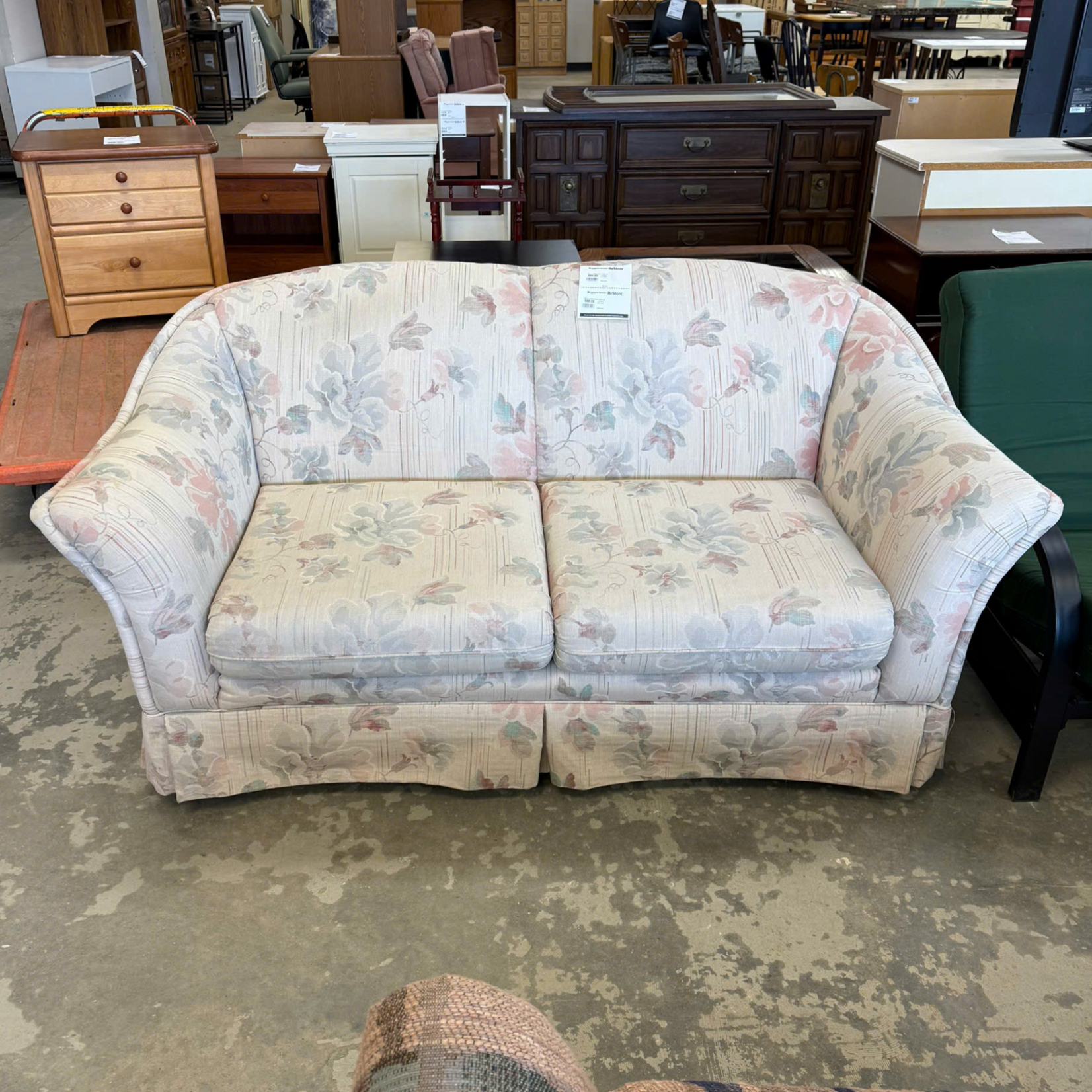 2 Cushion Love Seat
