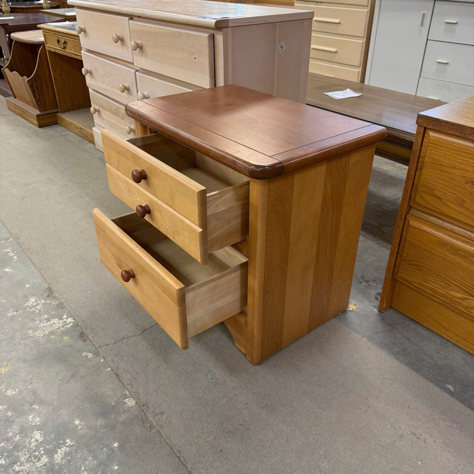 2 Drawer Night Stand Table