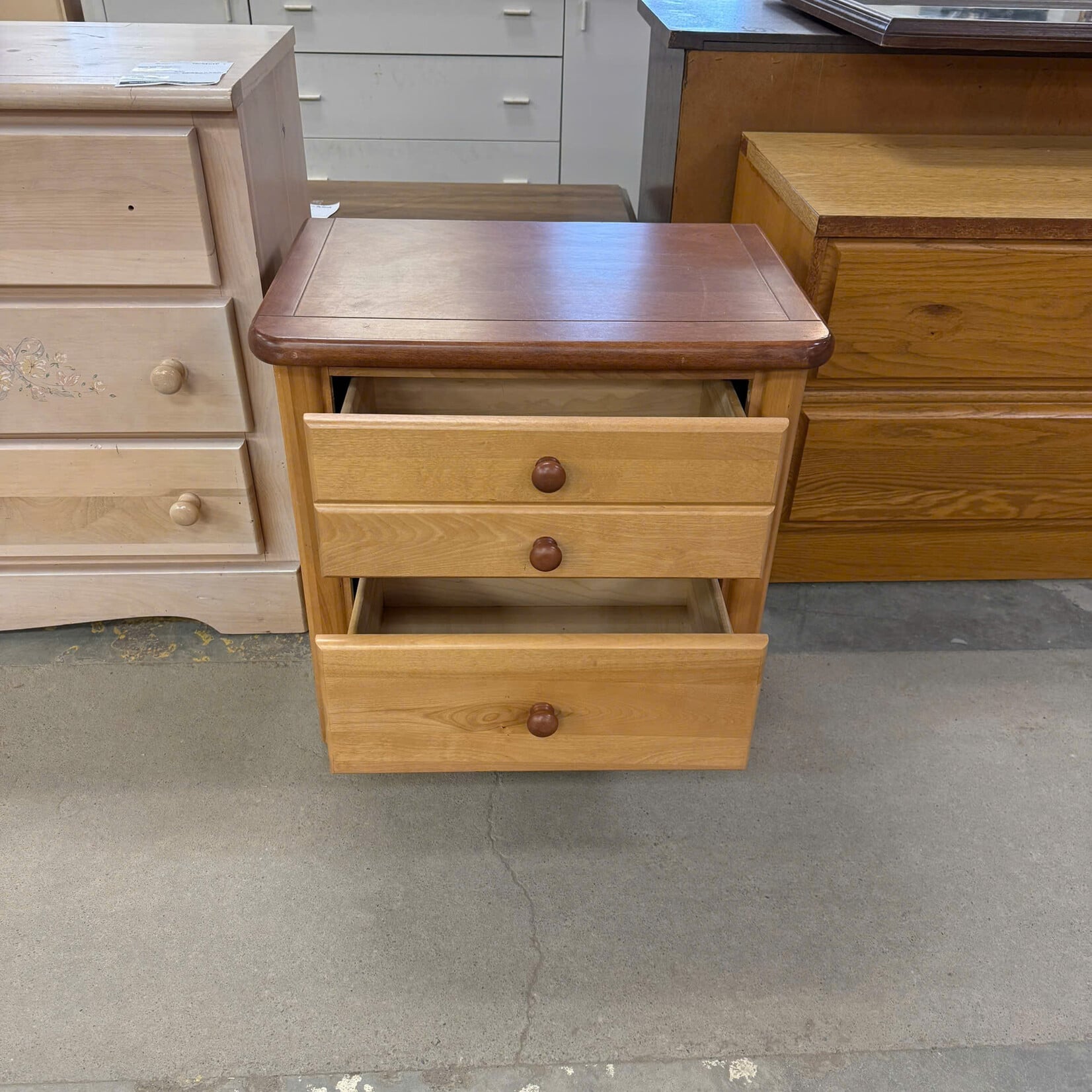 2 Drawer Night Stand Table
