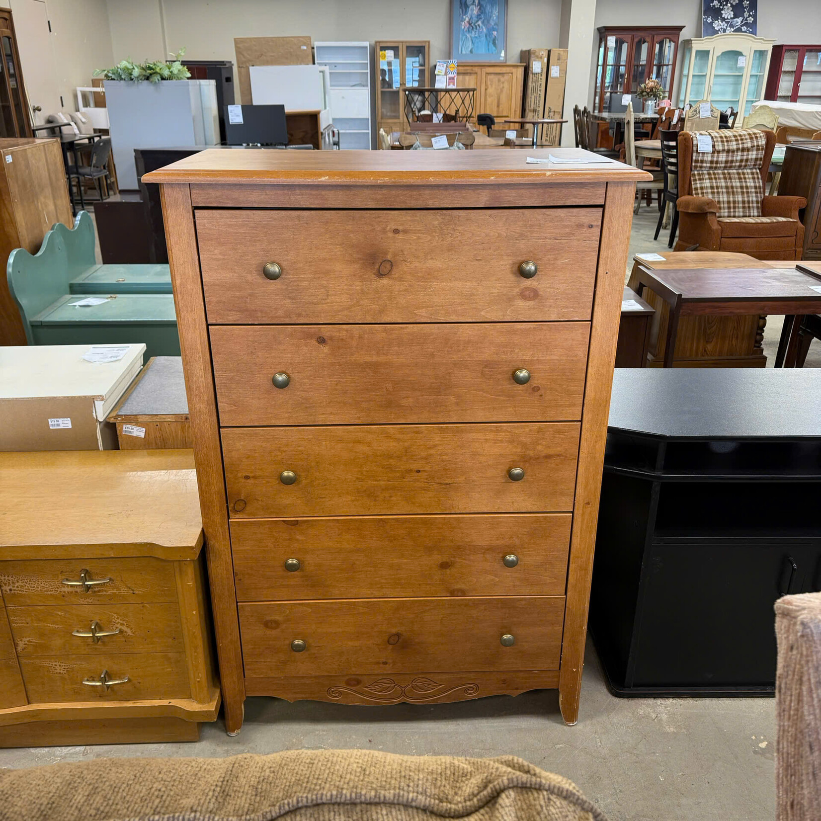 5 Drawer Upright Dresser