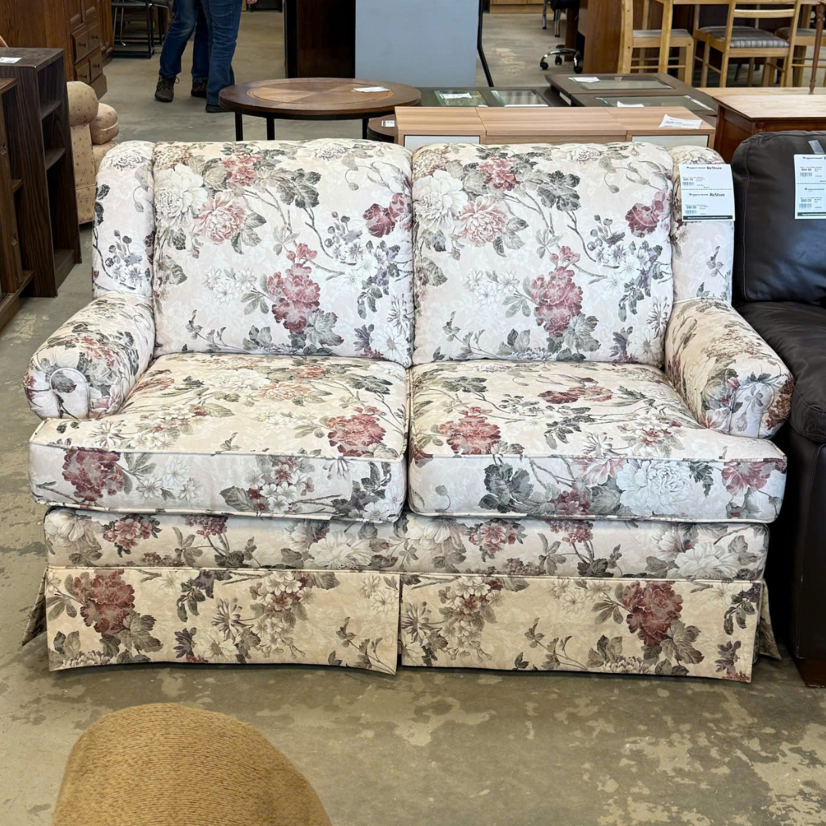 Floral Pattern Loveseat