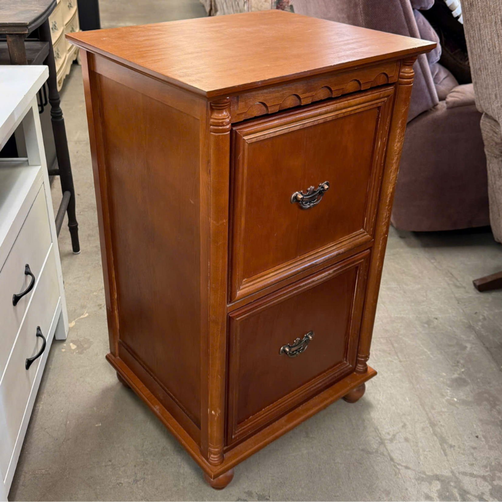 Wooden 2 Drawer Night Stand