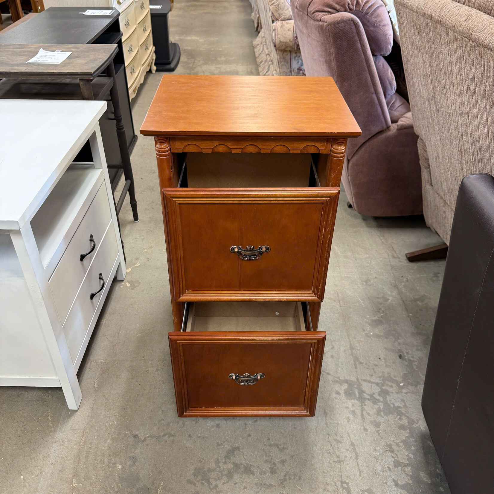 Wooden 2 Drawer Night Stand