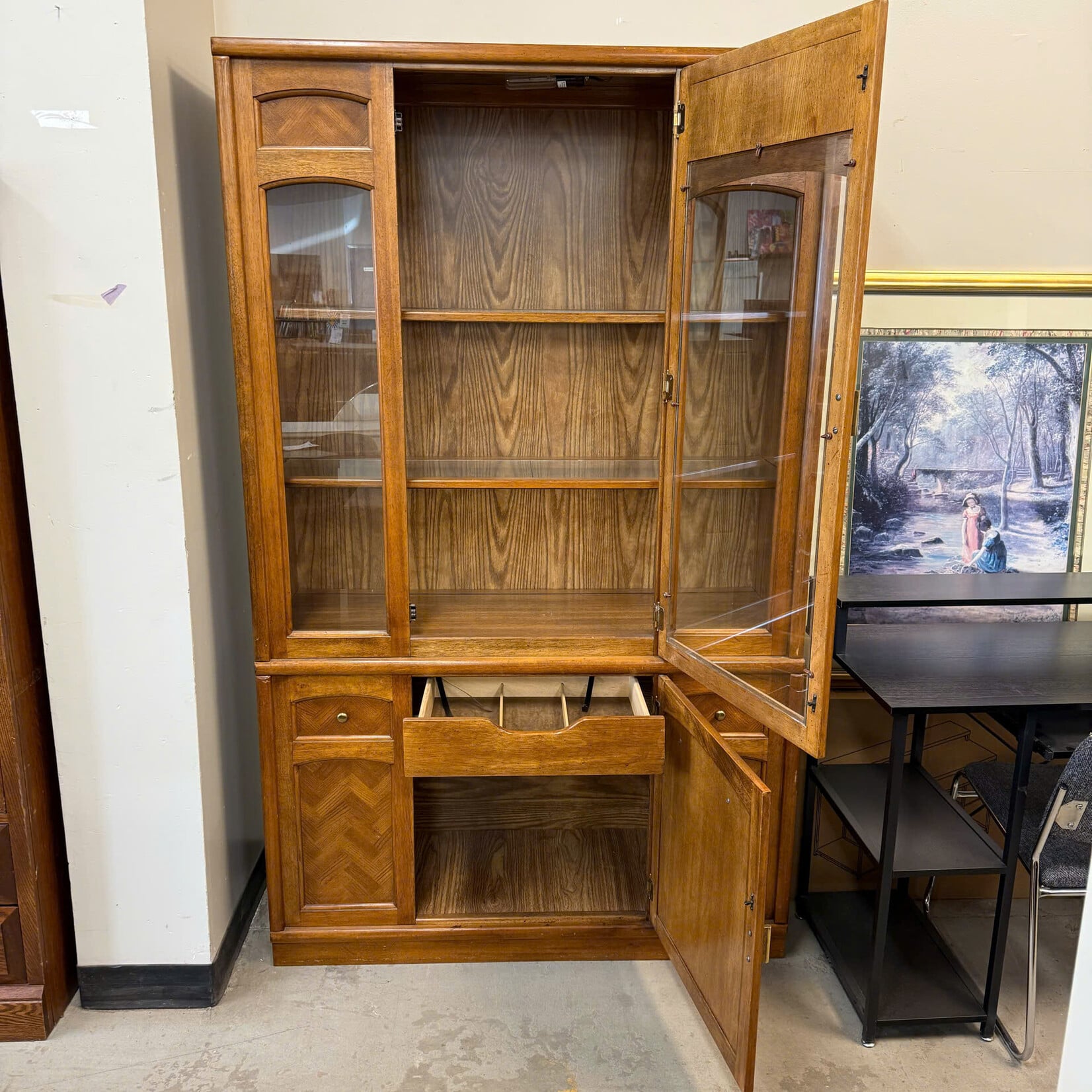 1 Door 2 Tier China Cabinet